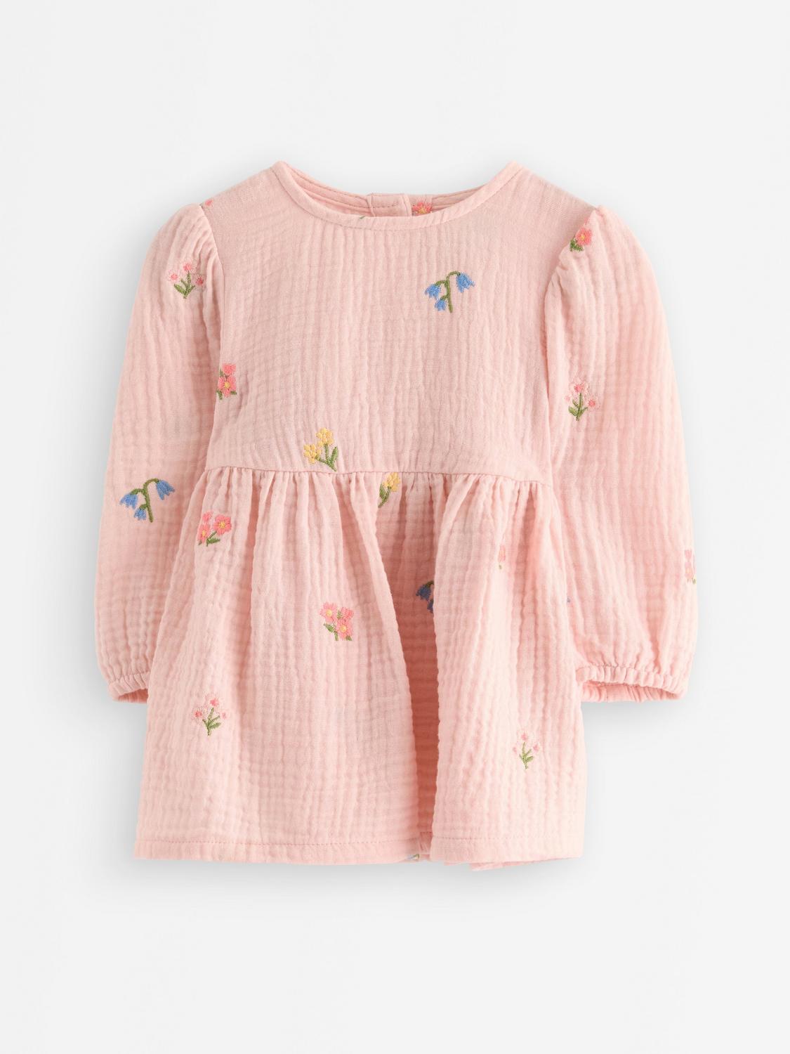 Klänning med broderi