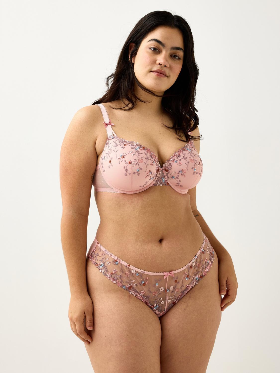 ella m – braziliantrosor med normalhög midja