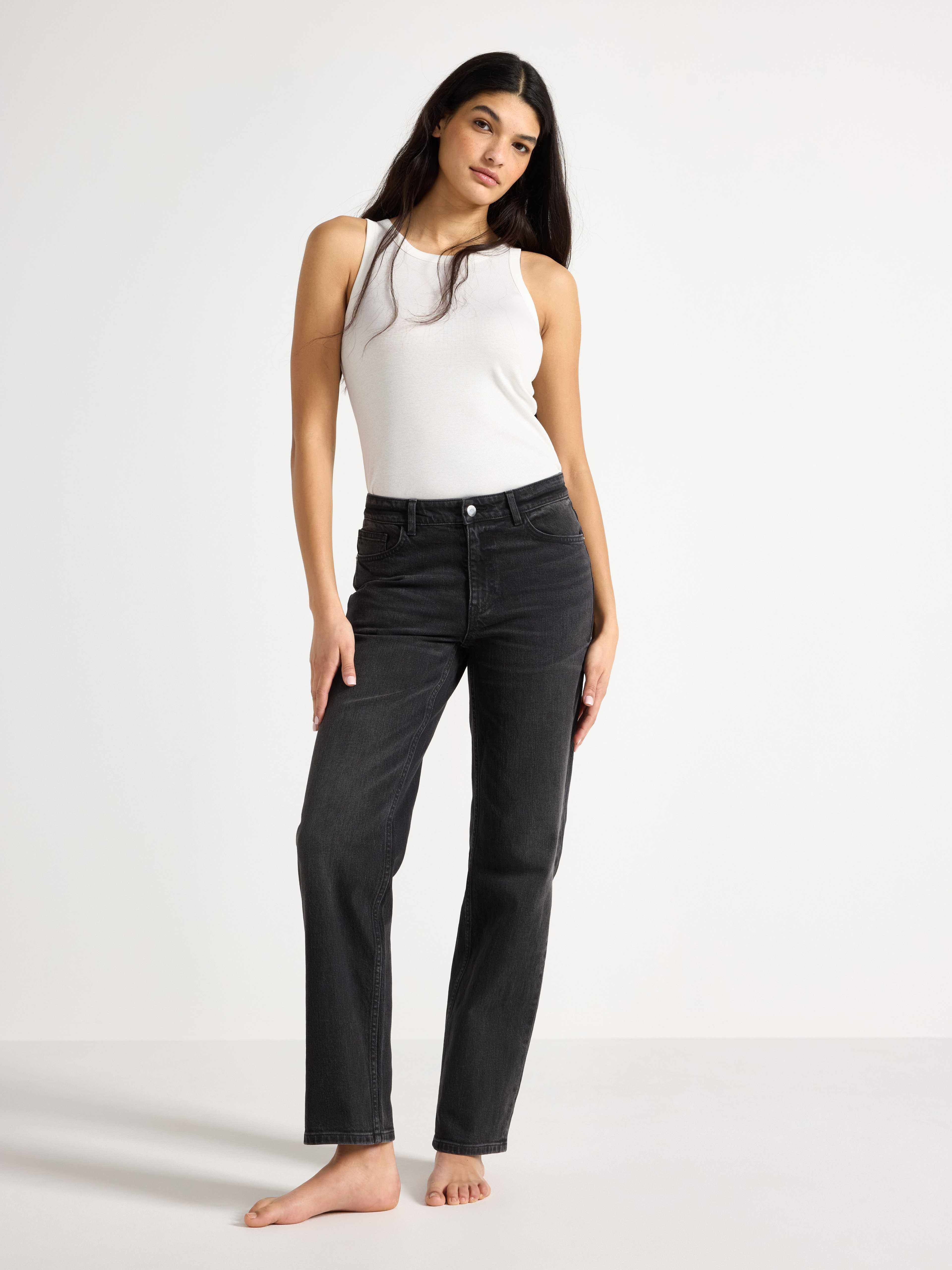 STRAIGHT Nea jeans med lätt stretch