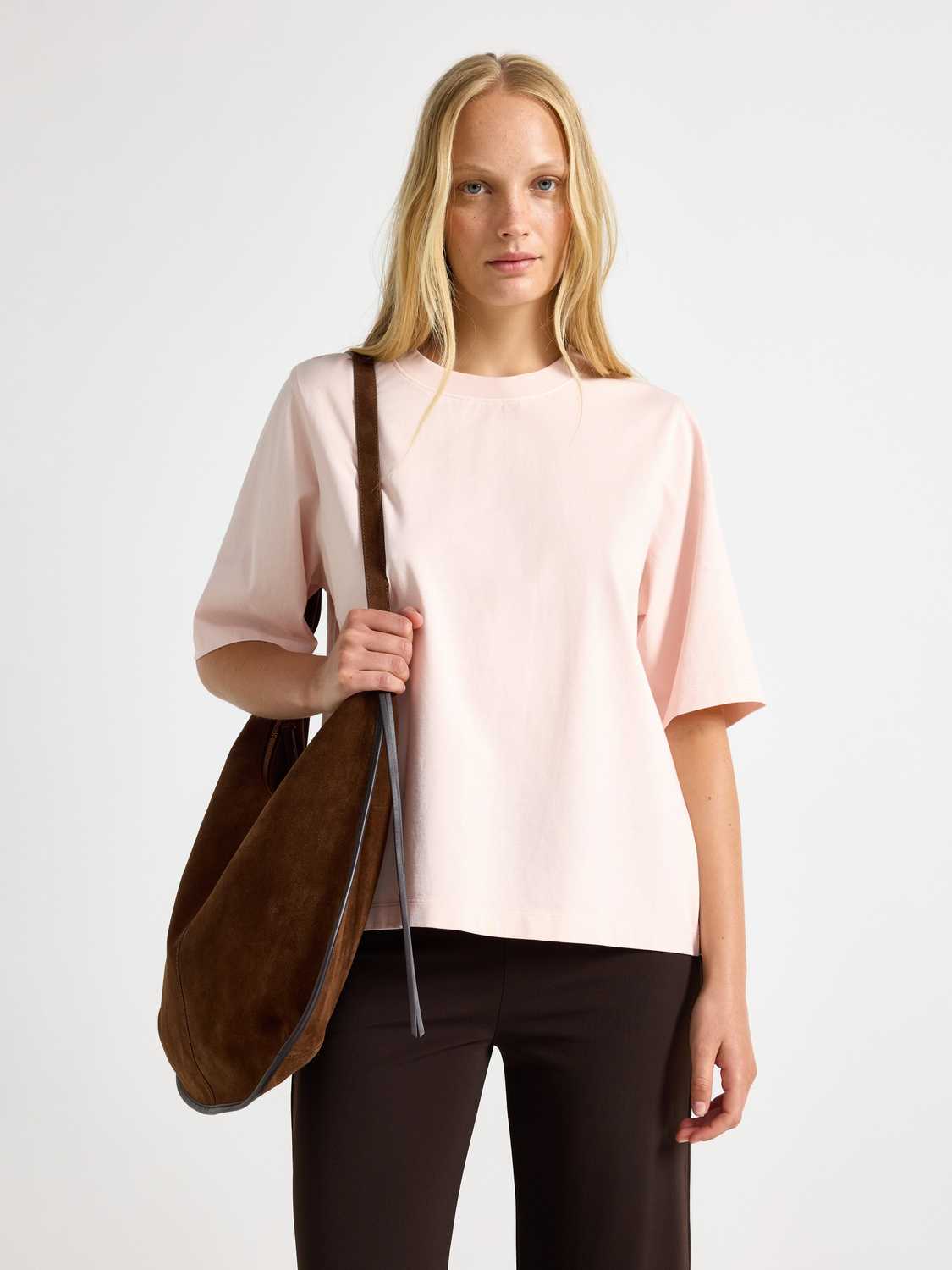 Oversized t-shirt i tvättad bomull