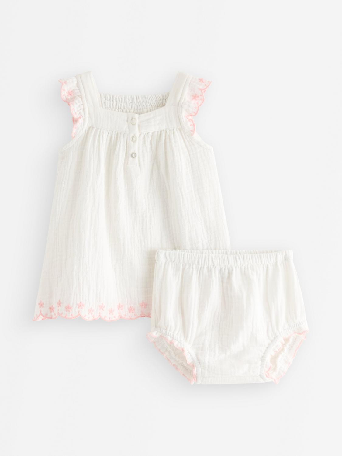 Set med klänning och bloomers
