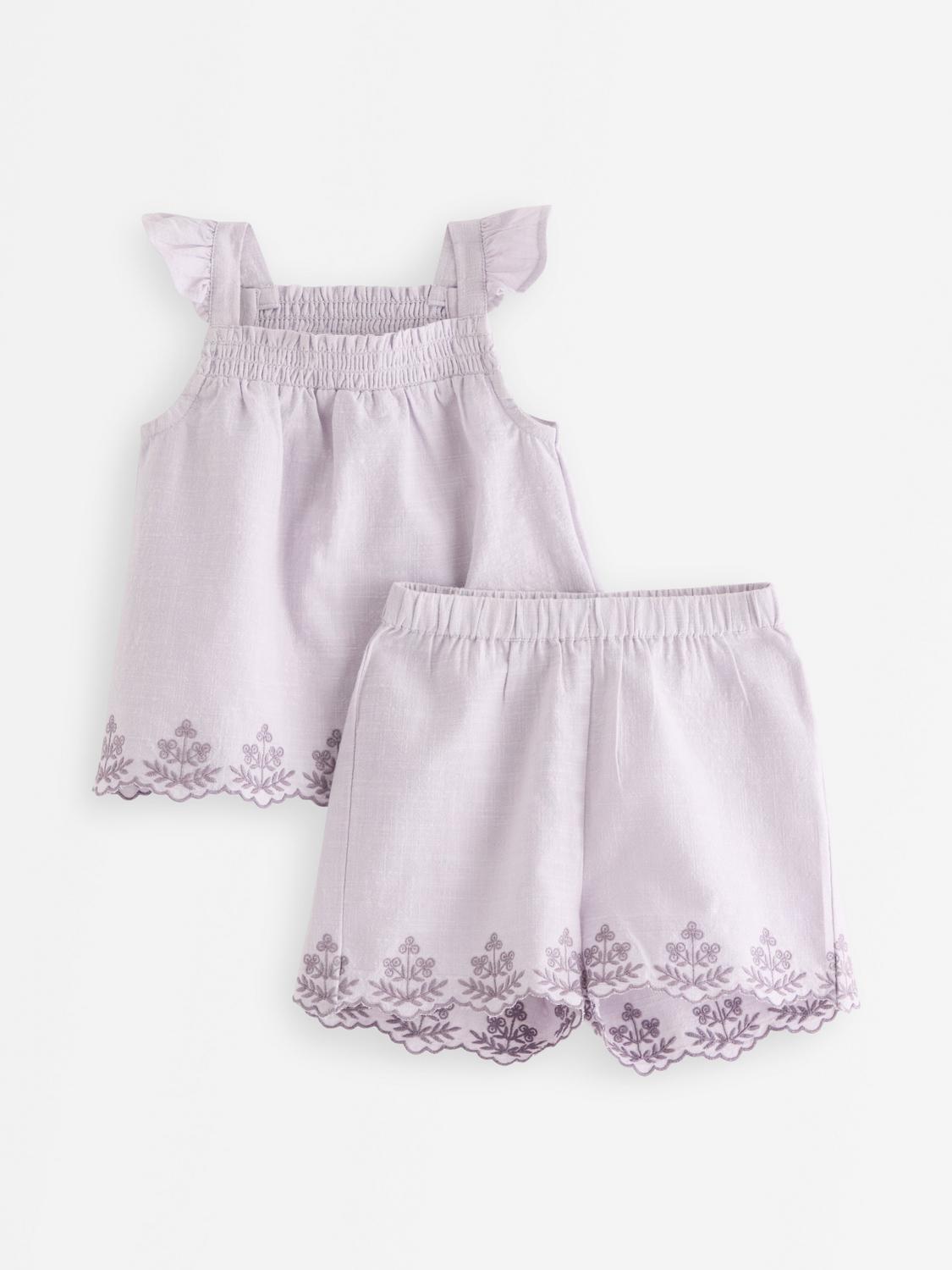 Set med topp och shorts
