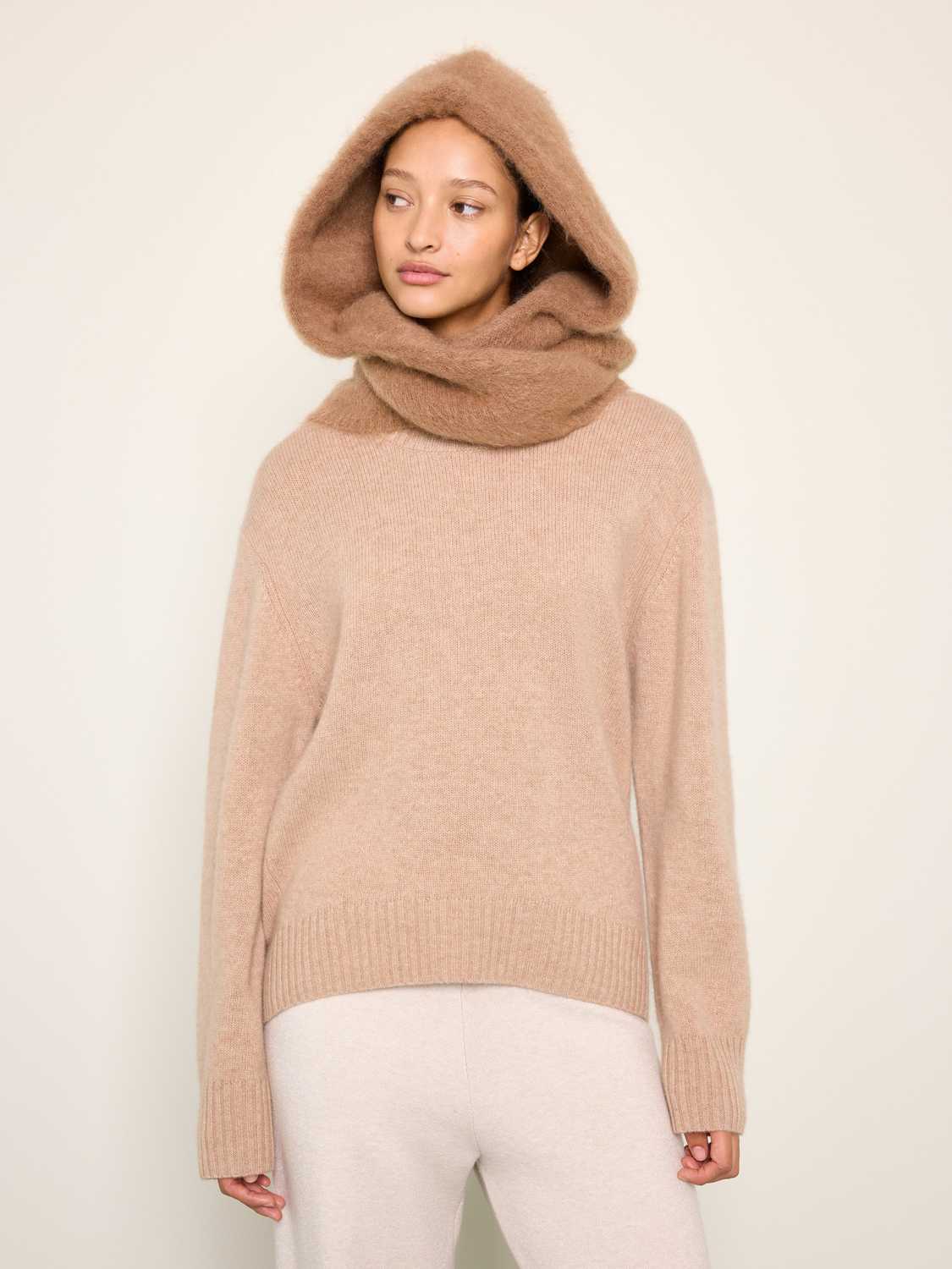Knitted jumper in merino wool and cashmere blend