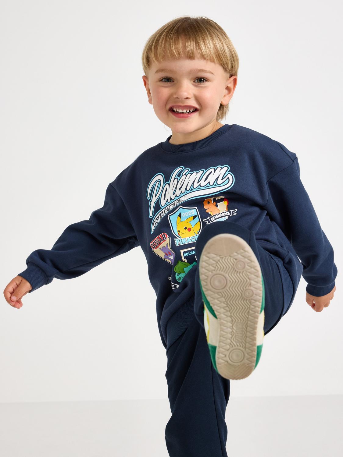 Pokémon sweatshirt med borstad insida
