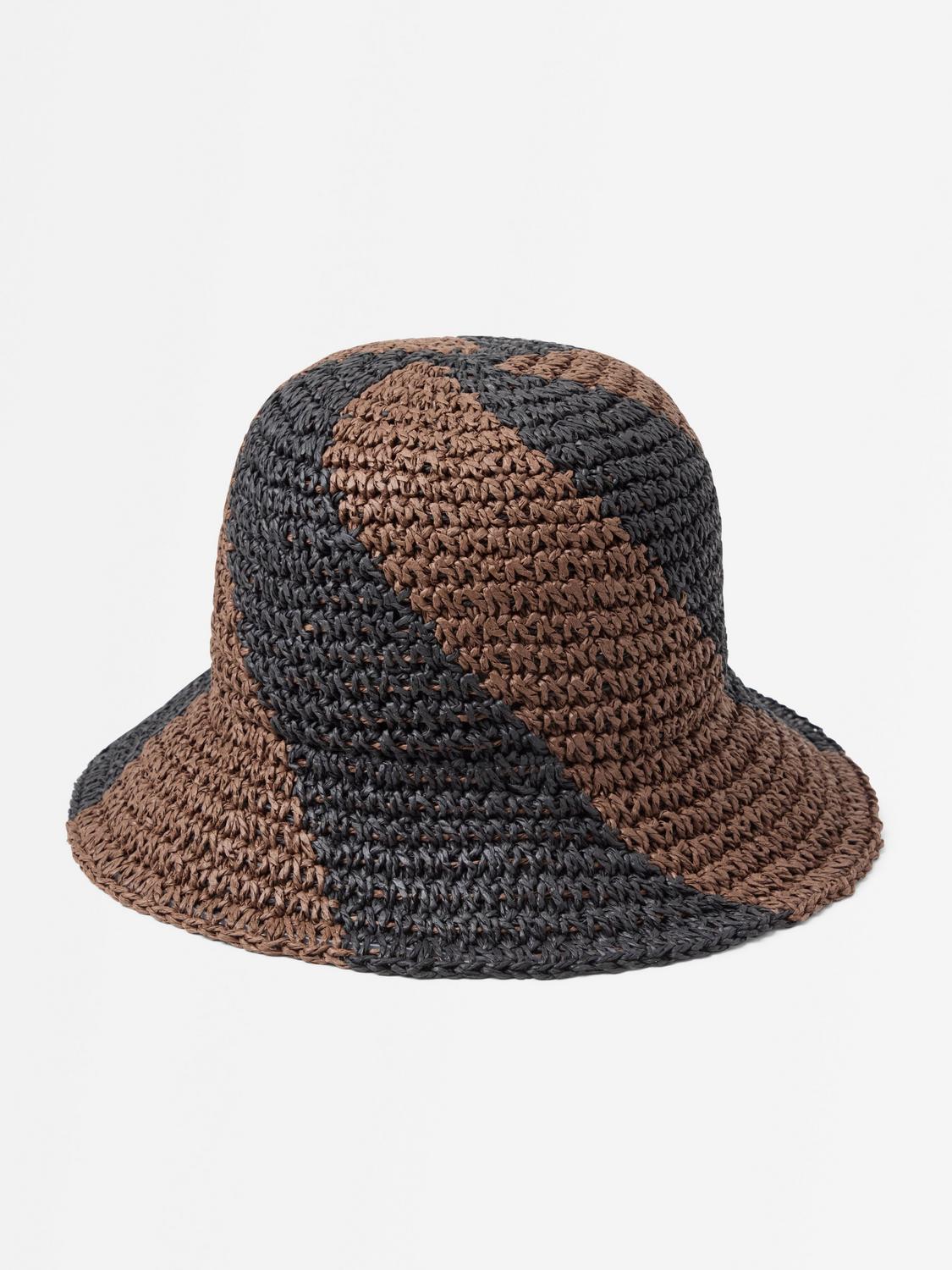 Bucket hat