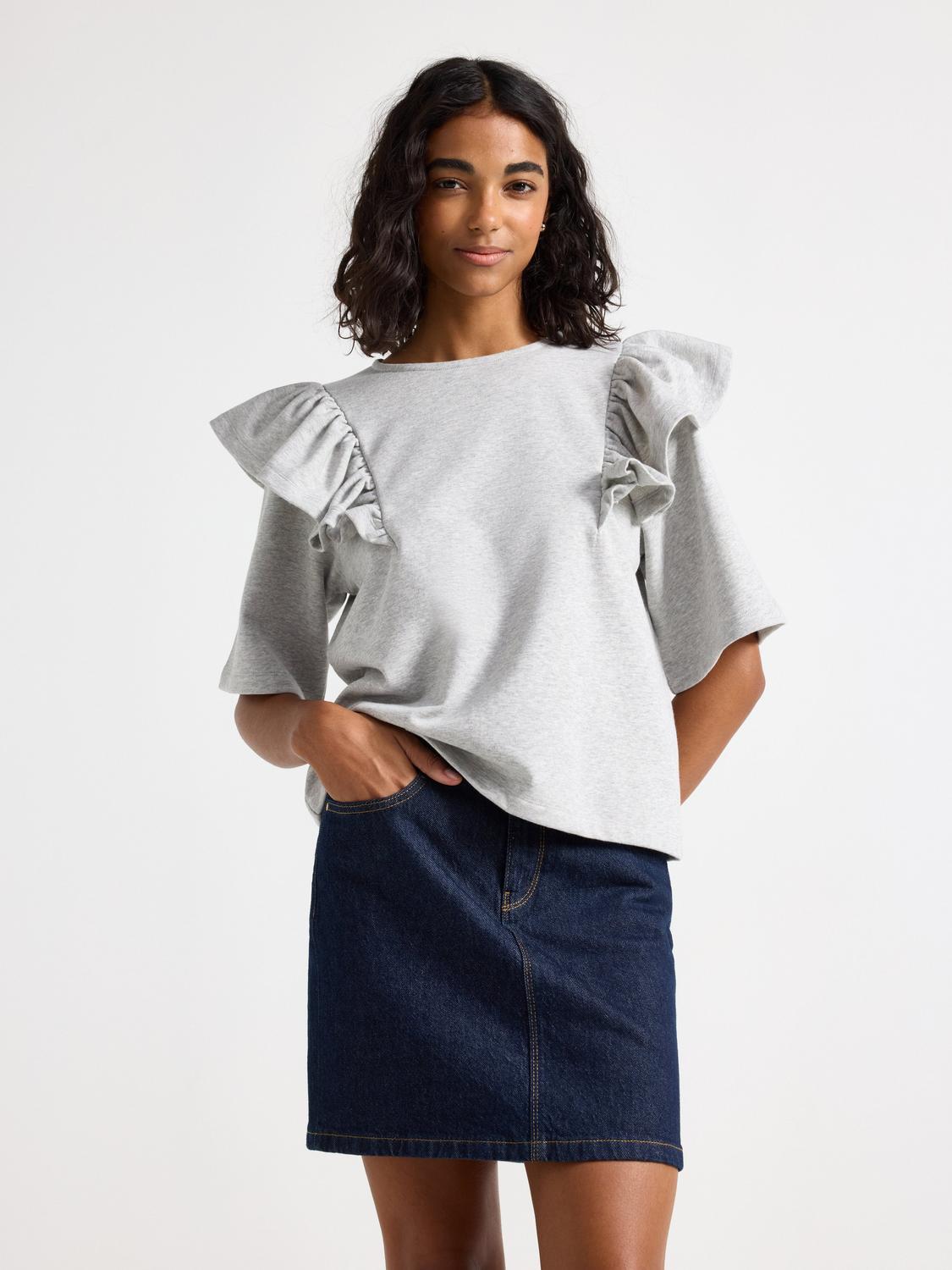 Kortärmad sweatshirt med volang