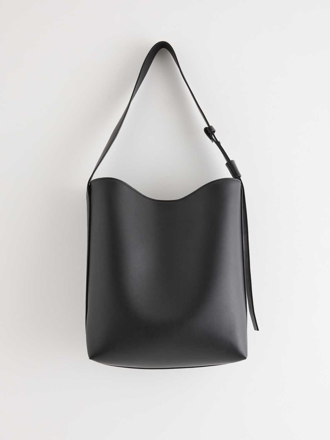 Shopper i läderimitation