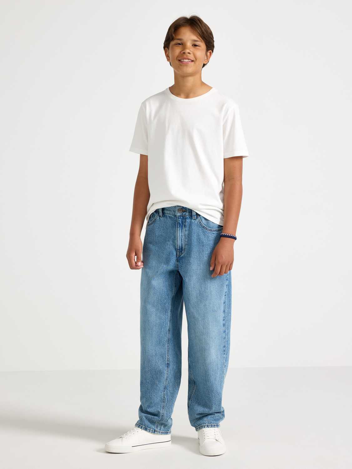 Baggy jeans med normalhög midja