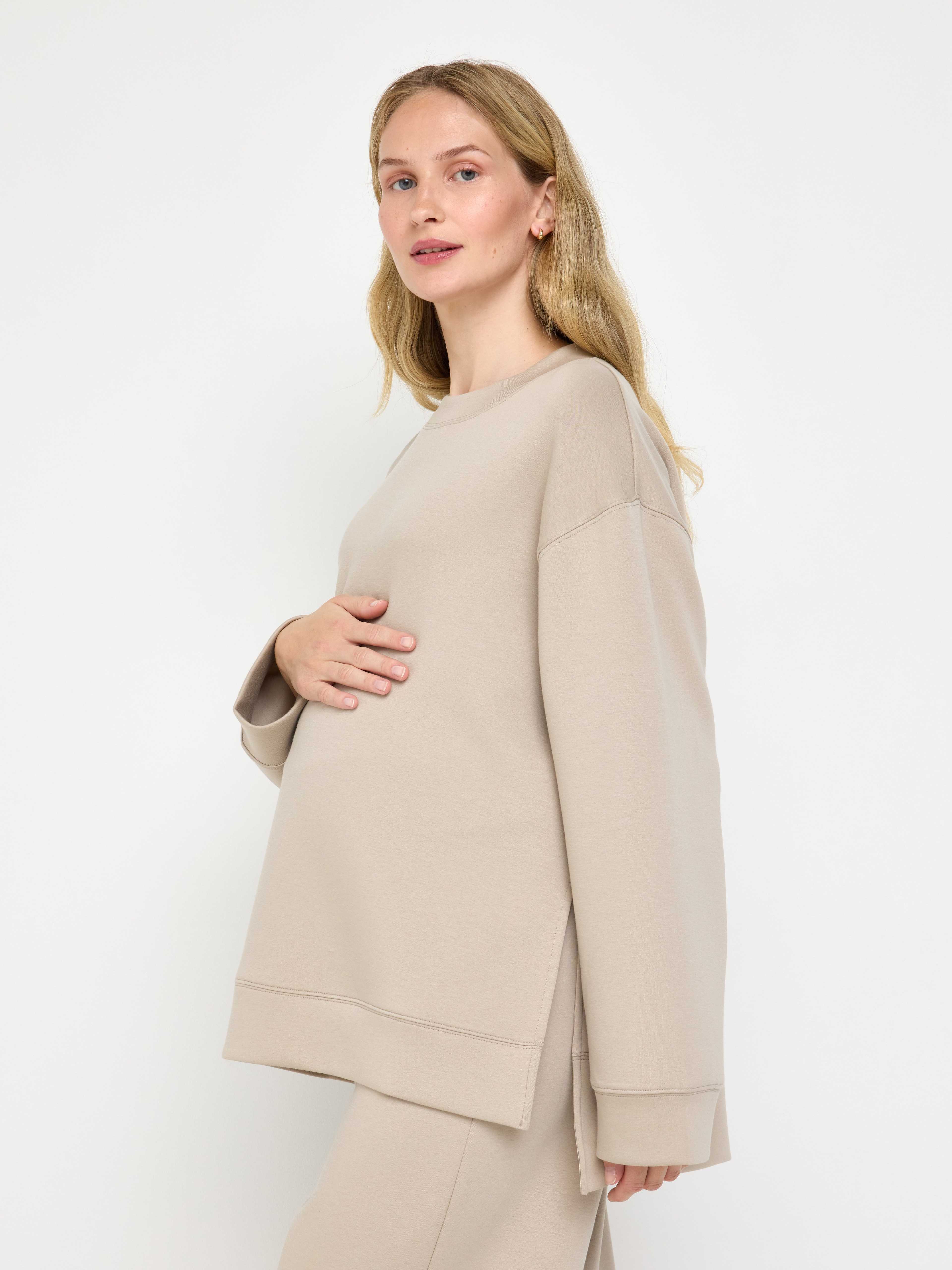 MOM sweatshirt