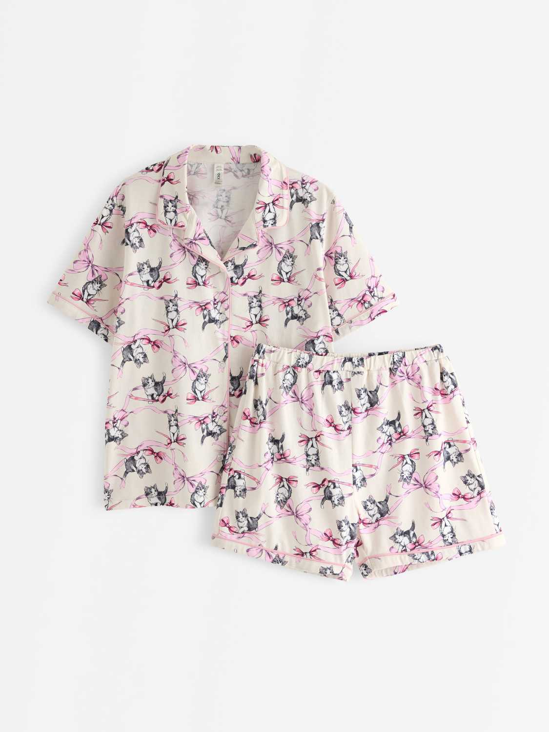 Pyjamasset med katter