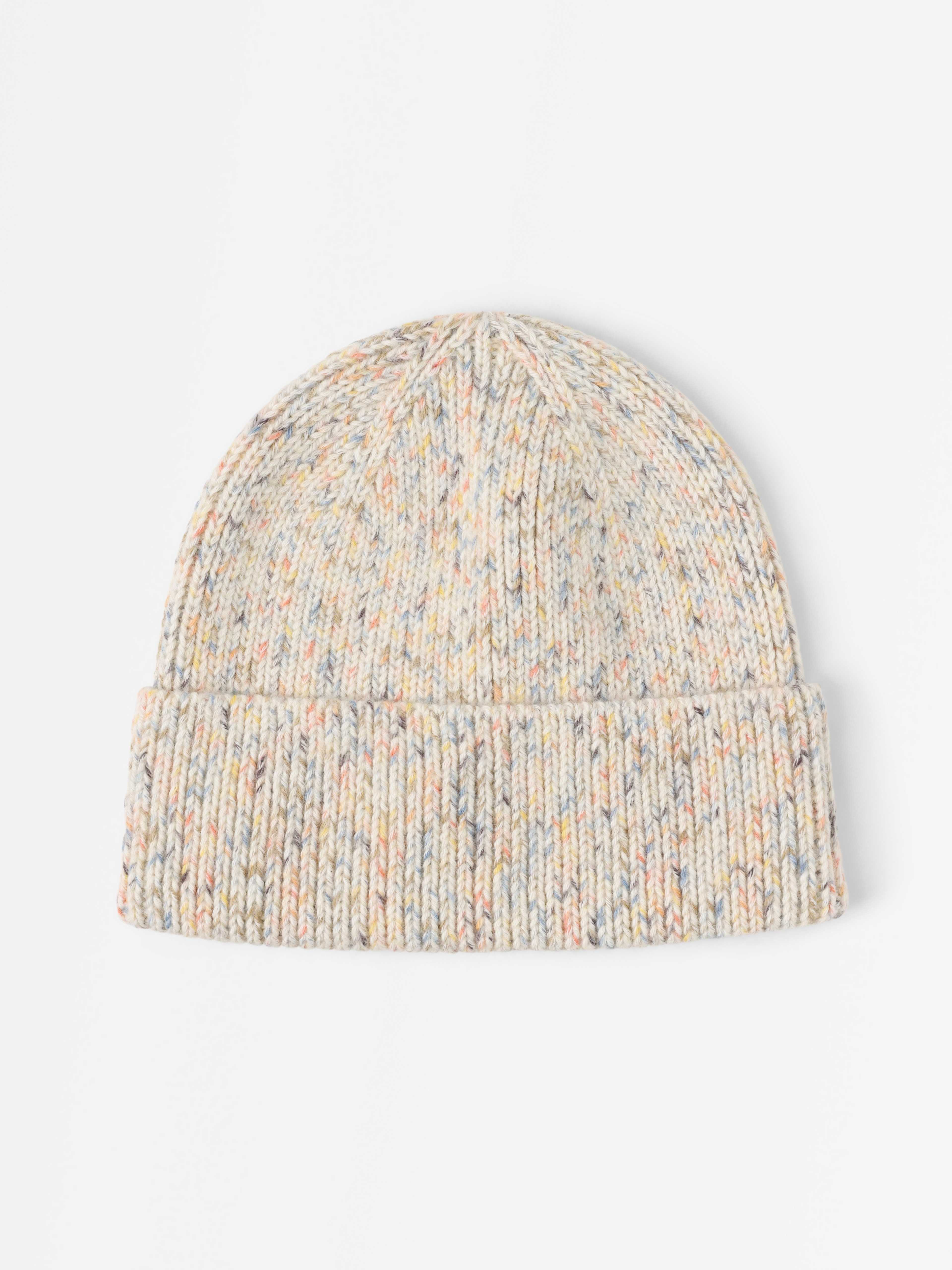 Lindex Ribbstickad mössa dam – bild 8