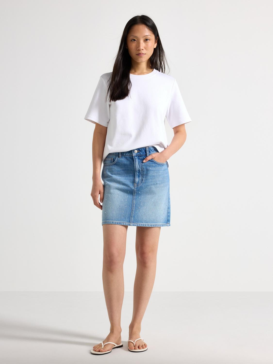 Kort jeanskjol