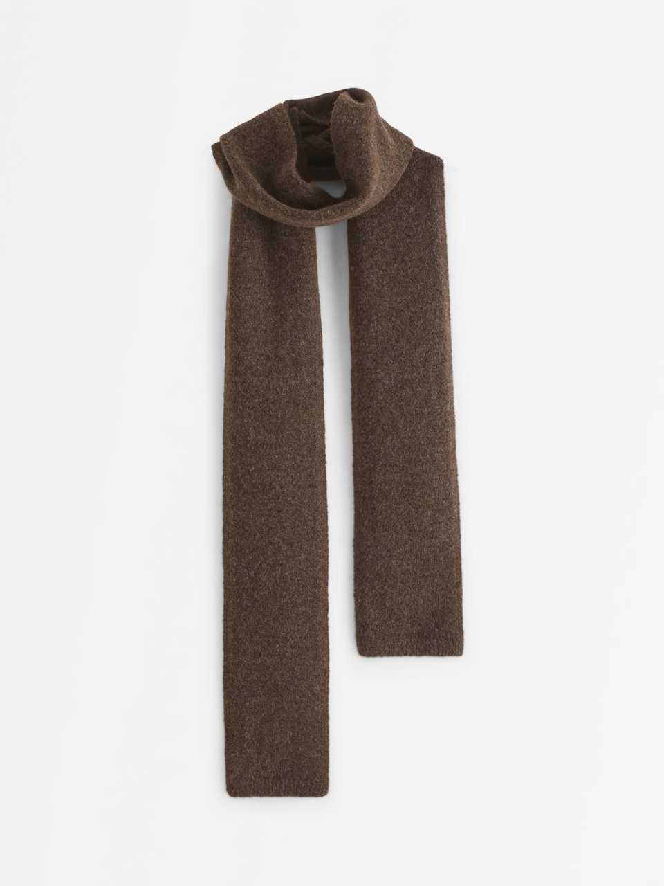 Finstickad scarf