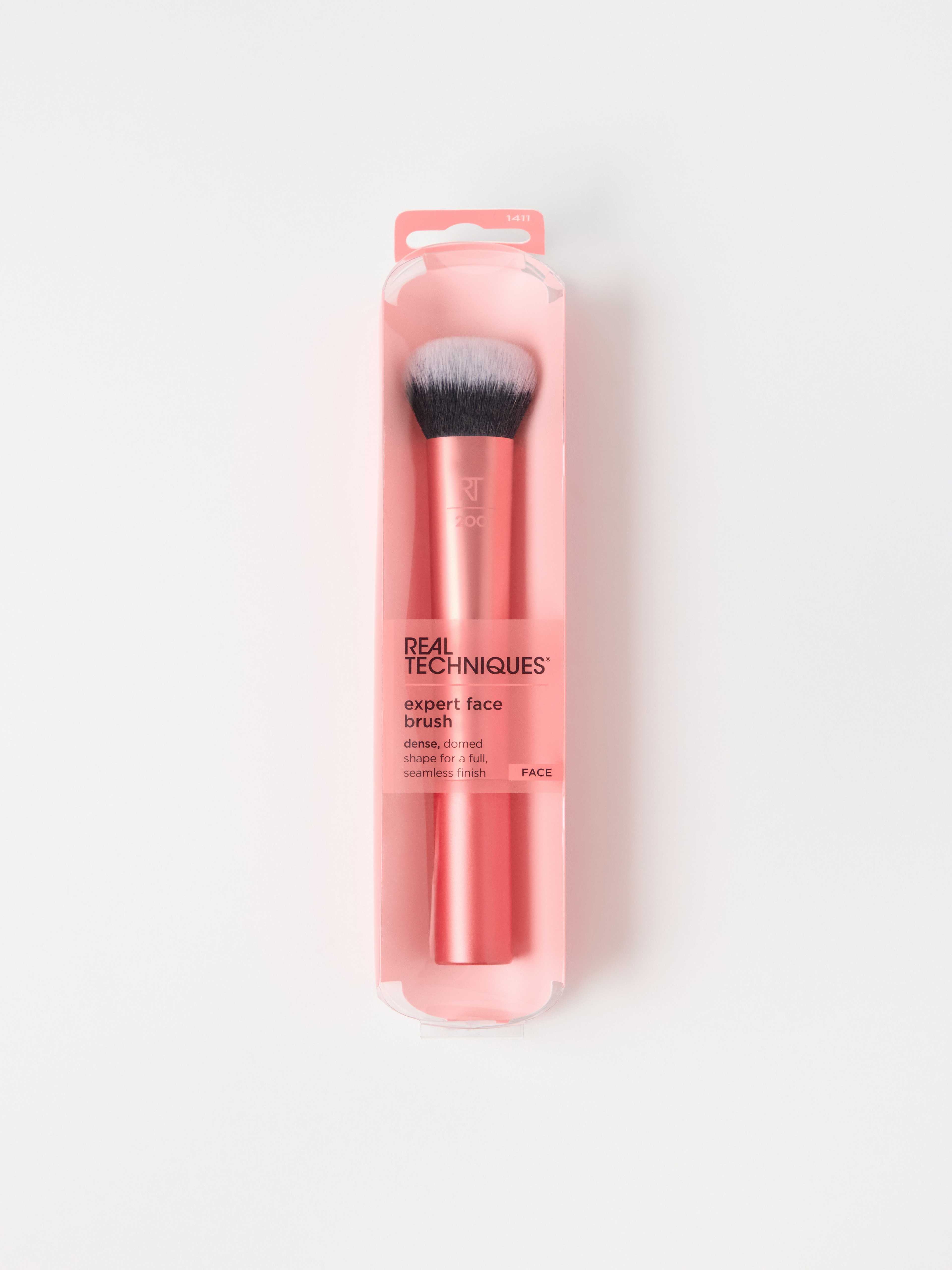 Real Techniques Expert Face Brush