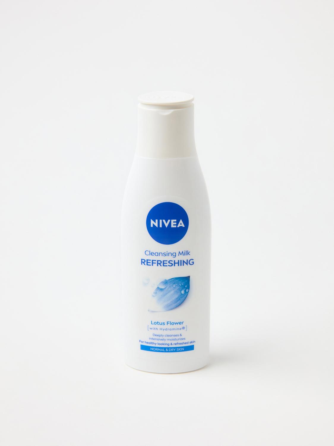 NIVEA Refreshing Cleansing Milk