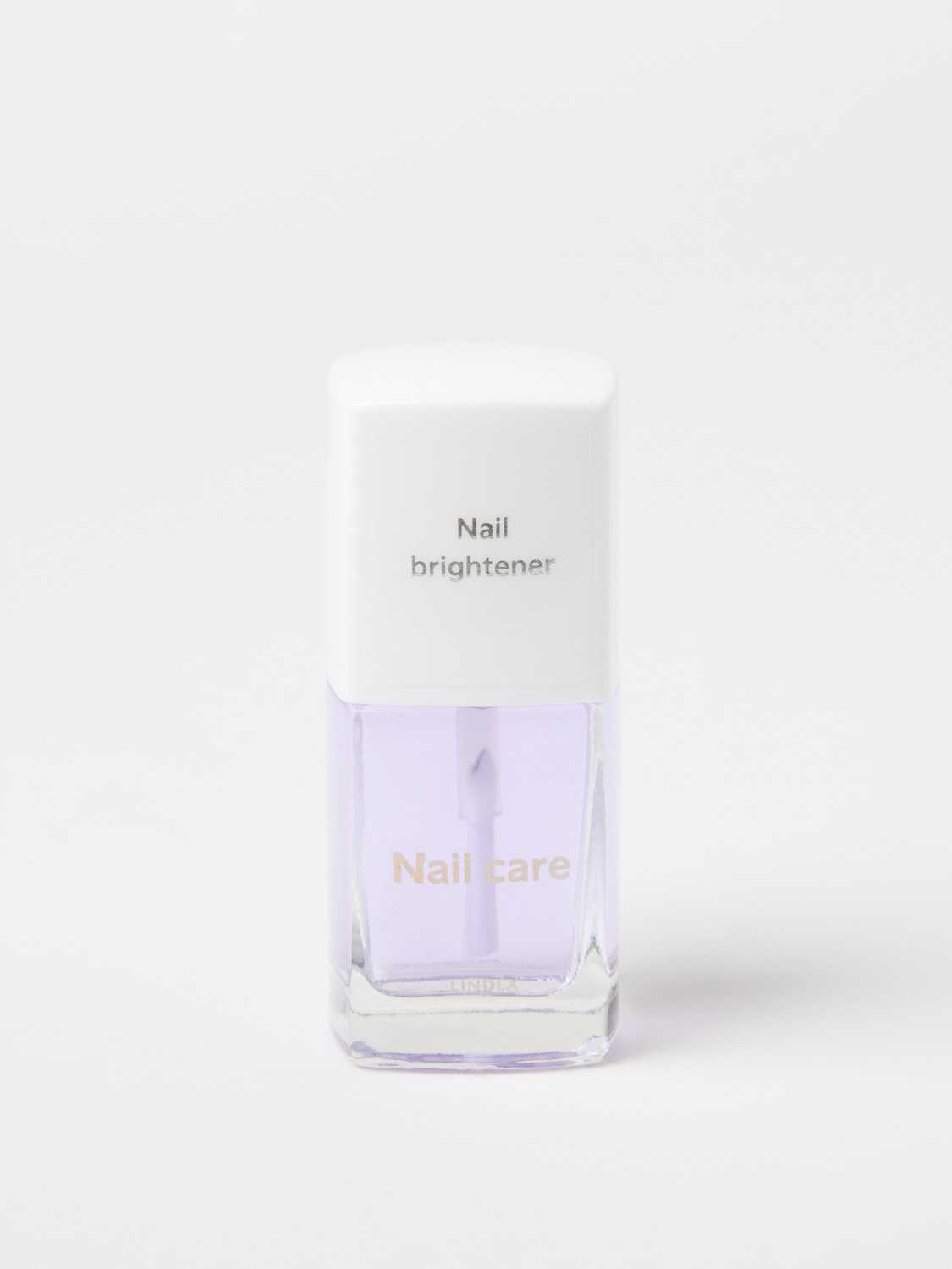 Nail brightener