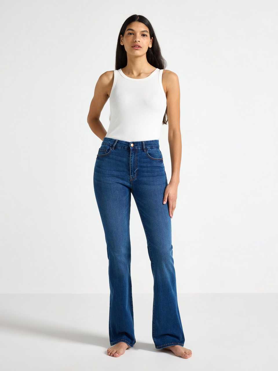 FLARE Mira extra långa jeans med superstretch