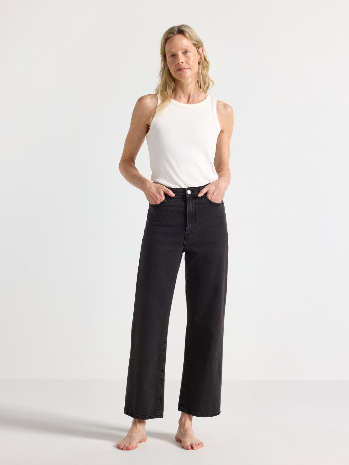WIDE Hanna cropped jeans med lätt stretch