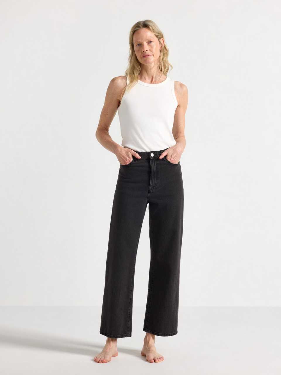 WIDE Hanna cropped jeans med lätt stretch