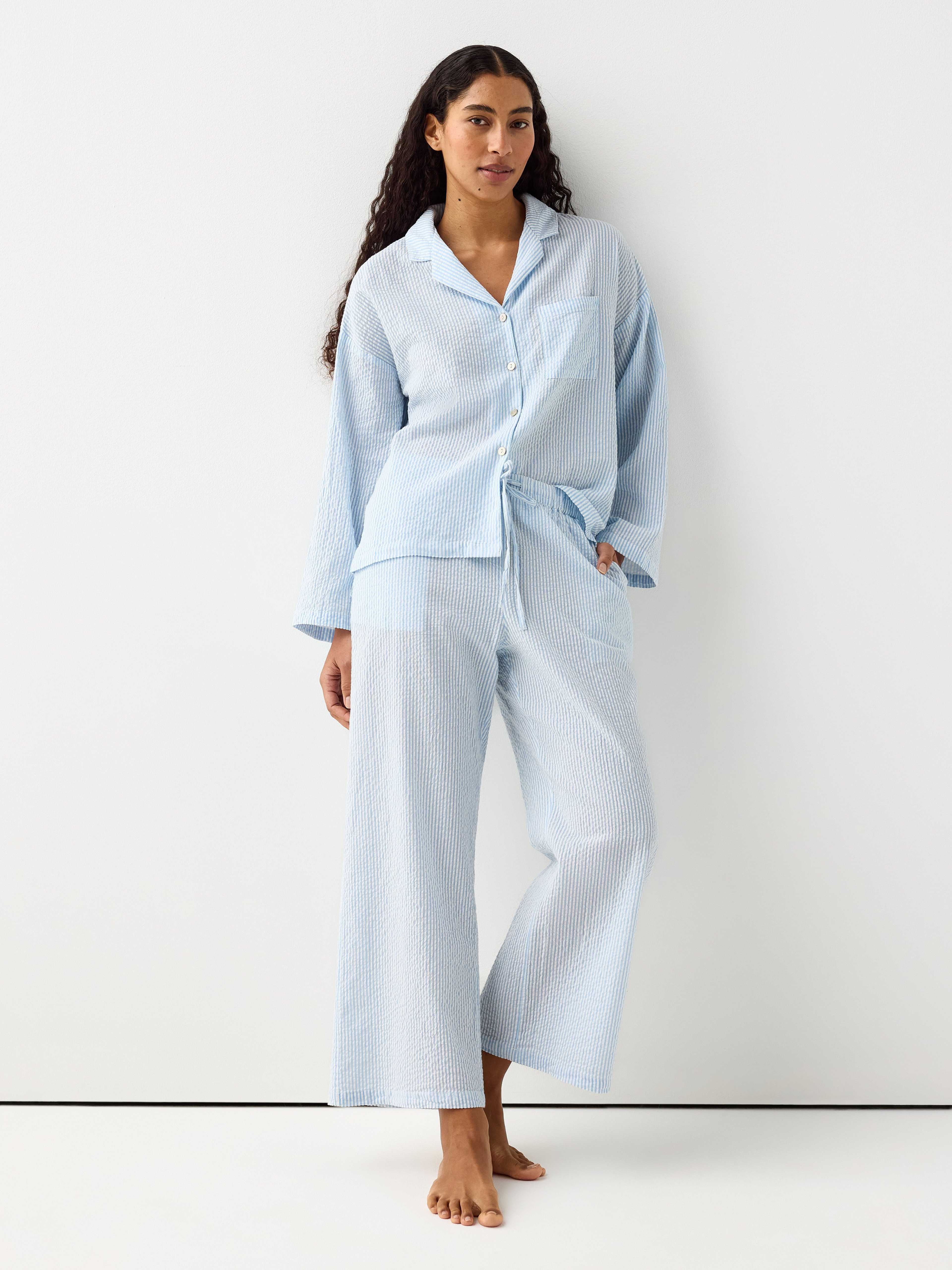 Croppade pyjamasbyxor i bäckebölja