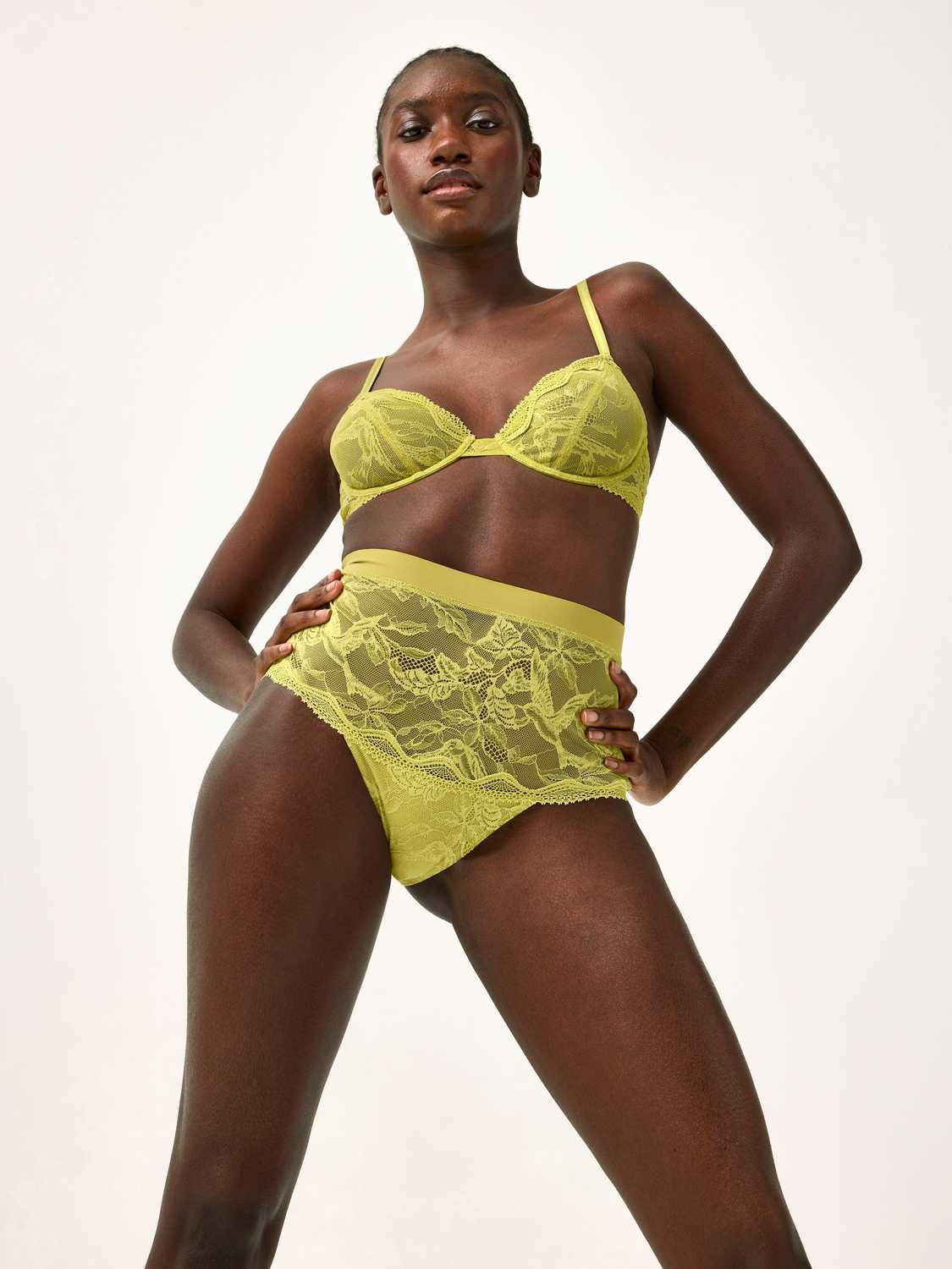 The Bird high waist trosor – Closely