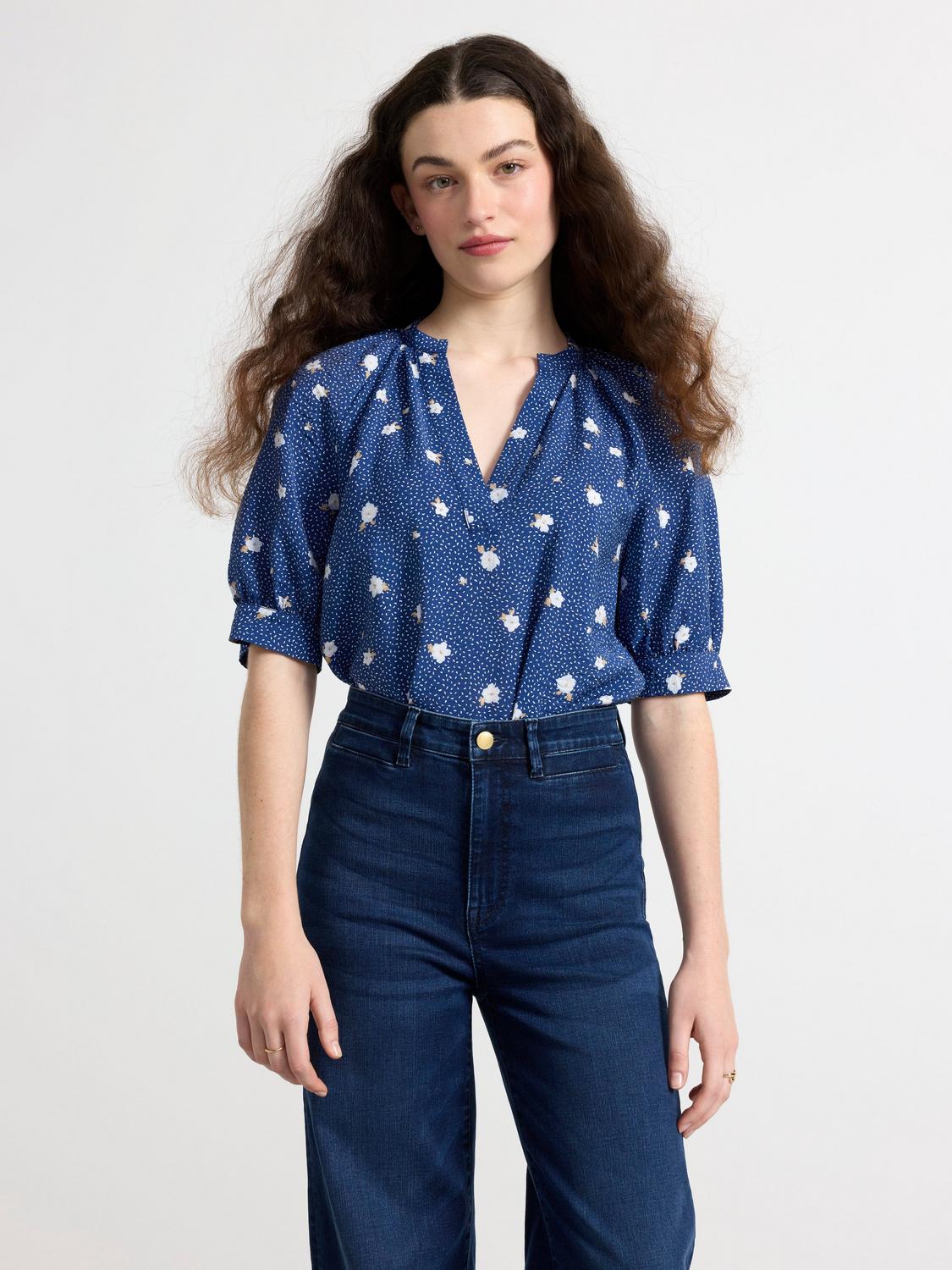 Blus med puffärmar