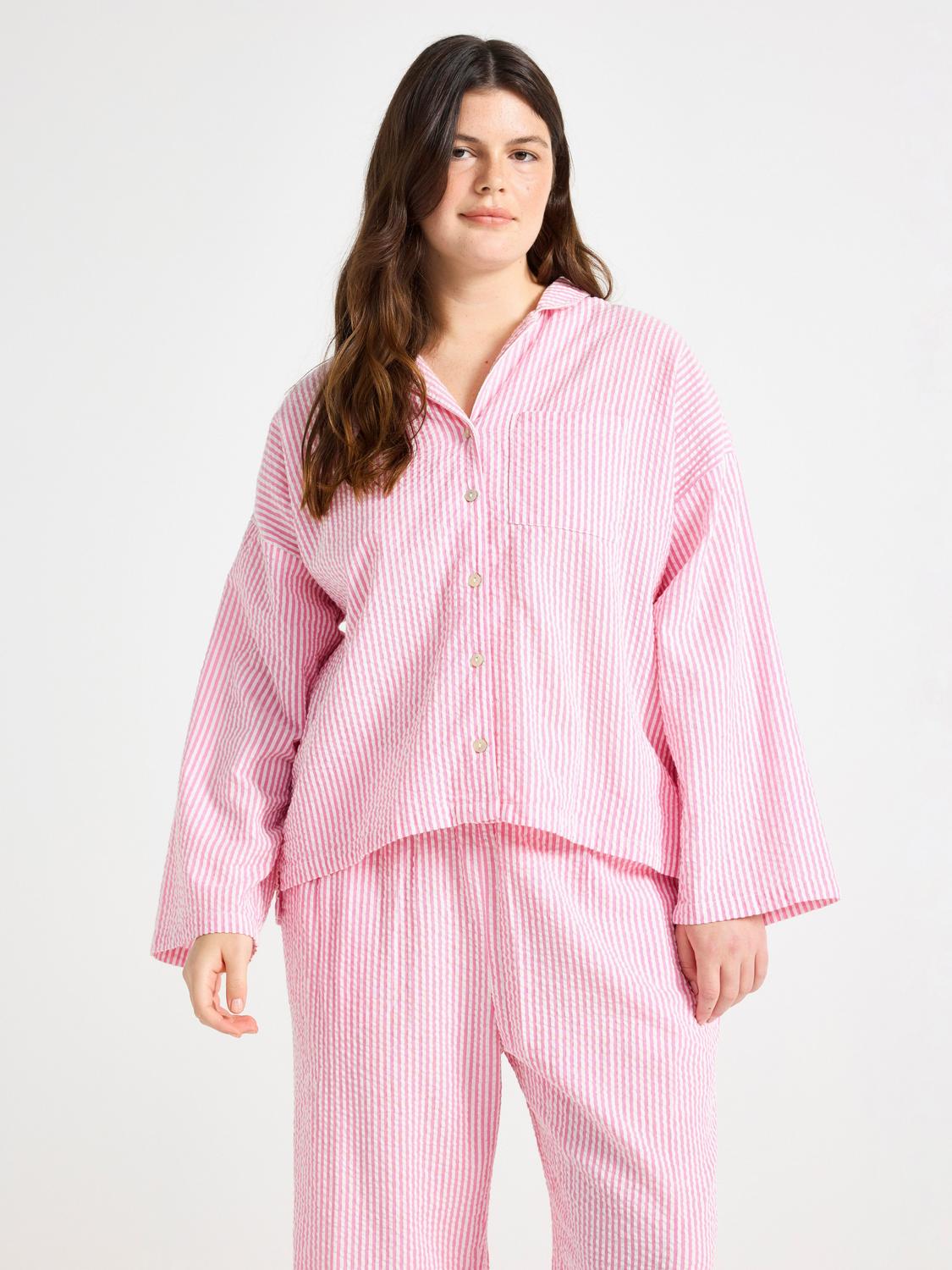 Pyjamasskjorta i bäckebölja