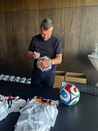 Lothar_Ball