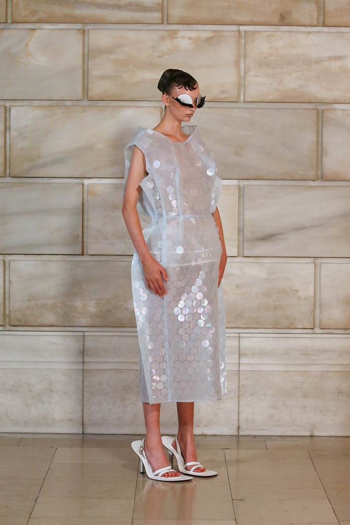 Look 15