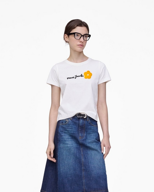 Marc Jacobs デイジースリムTシャツ Marc Jacobs Daisy Print Slim T-Shirt | Neiman Marcus
