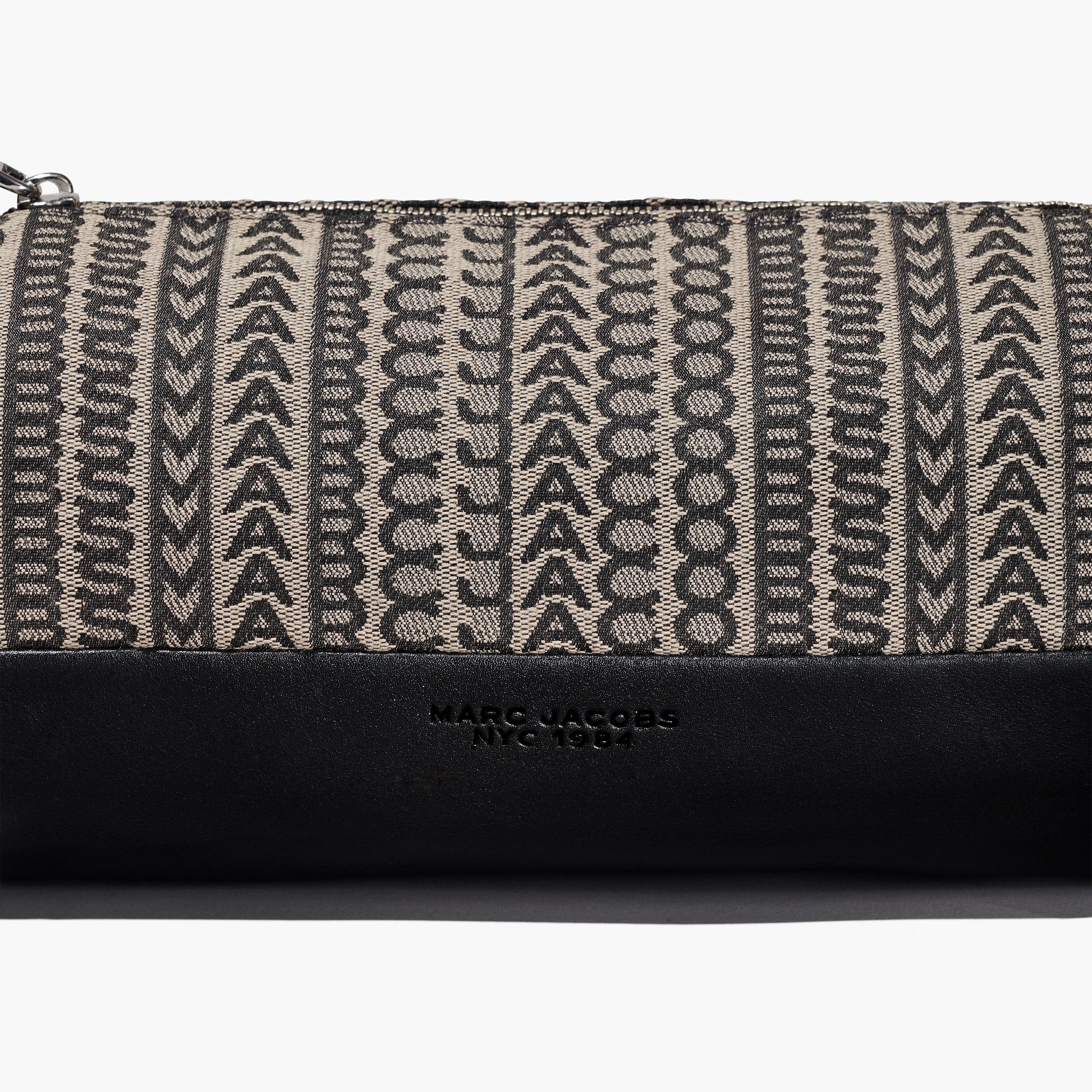 The Monogram Duffle Bag | Marc Jacobs | Offizielle Website