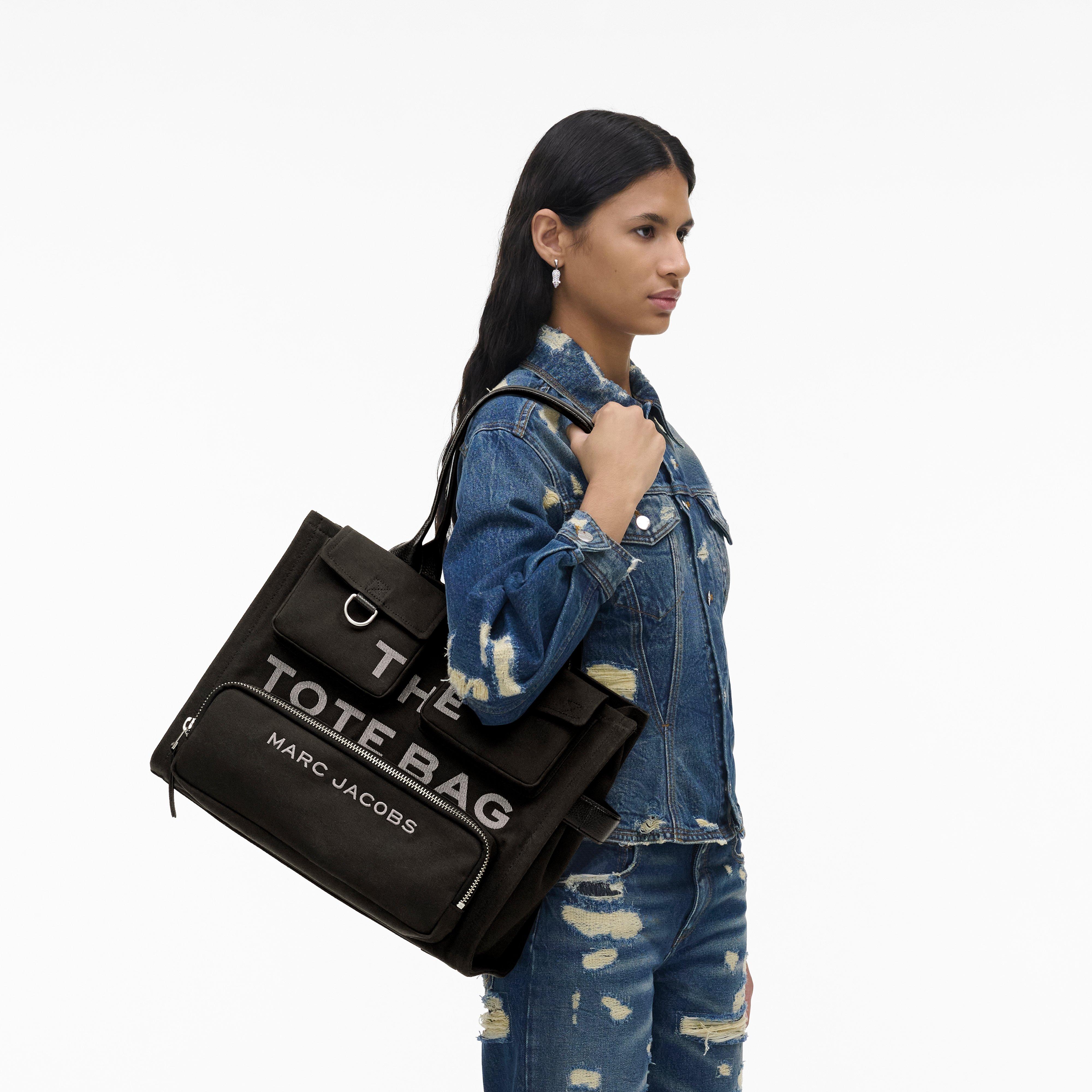 秋の行楽お値下げ】MARC JACOBS ラージキャンパストート - トートバッグ