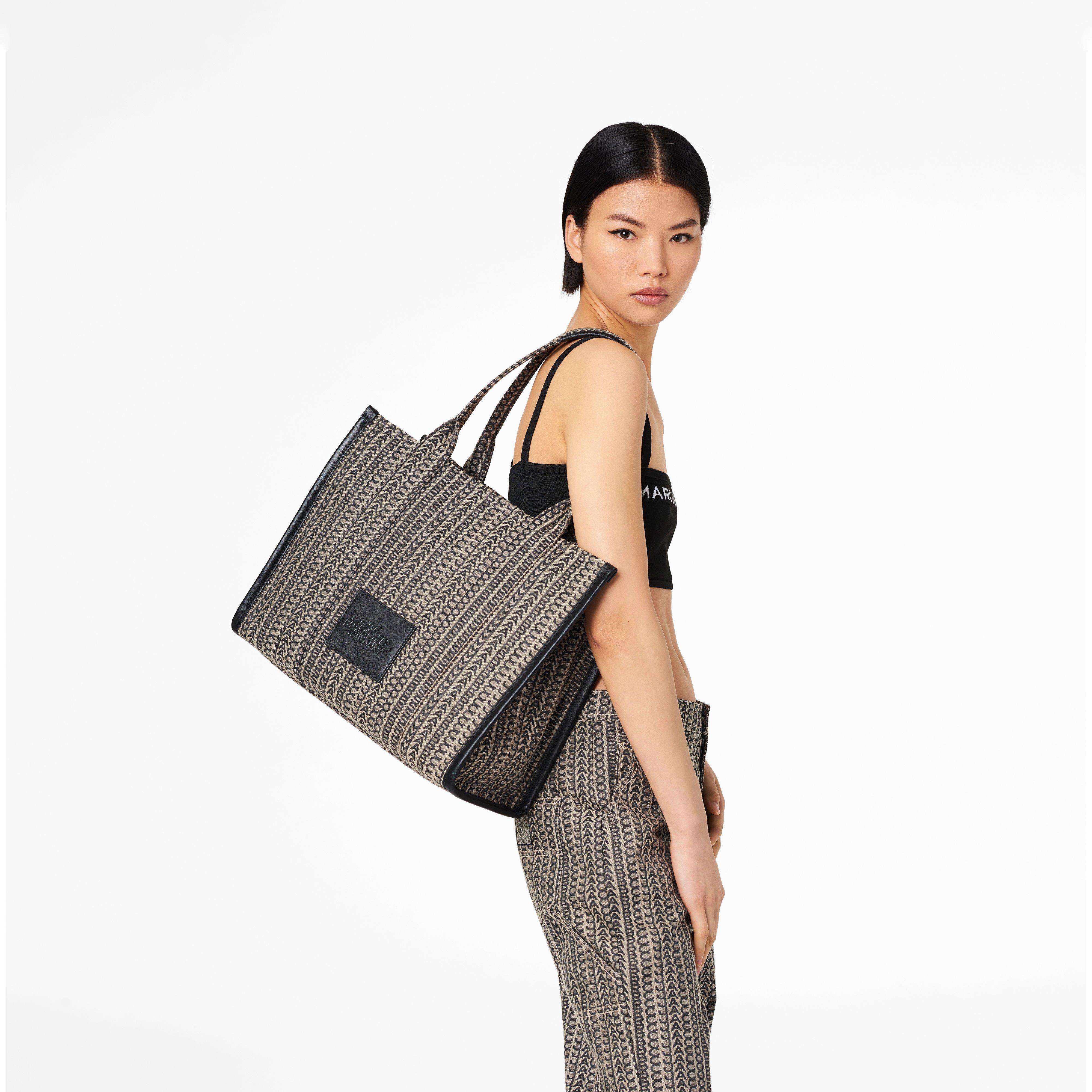 The Monogram Large Tote Bag | Marc Jacobs | Official Site 