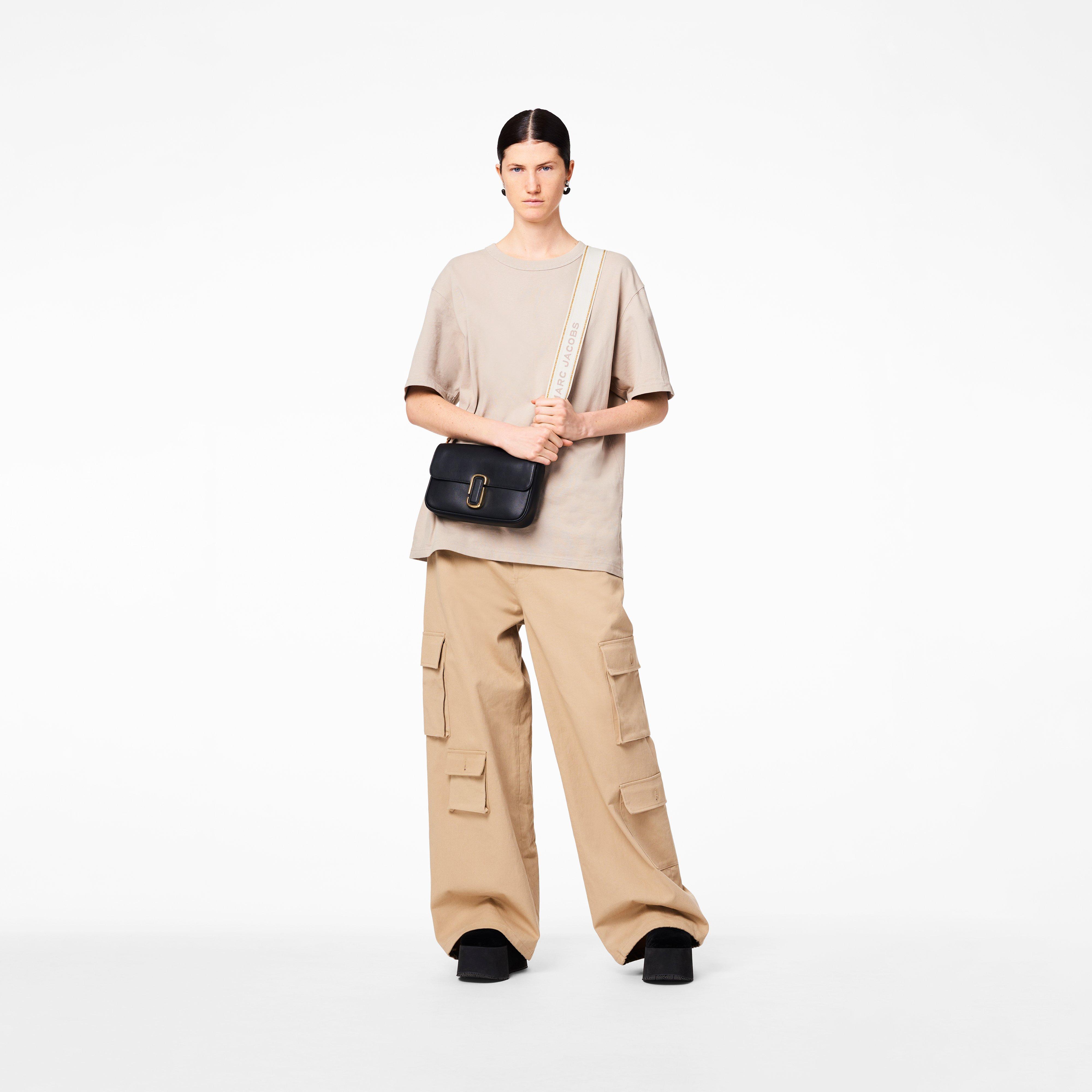 The J Marc Soft Shoulder Bag | Marc Jacobs | Offizielle Website