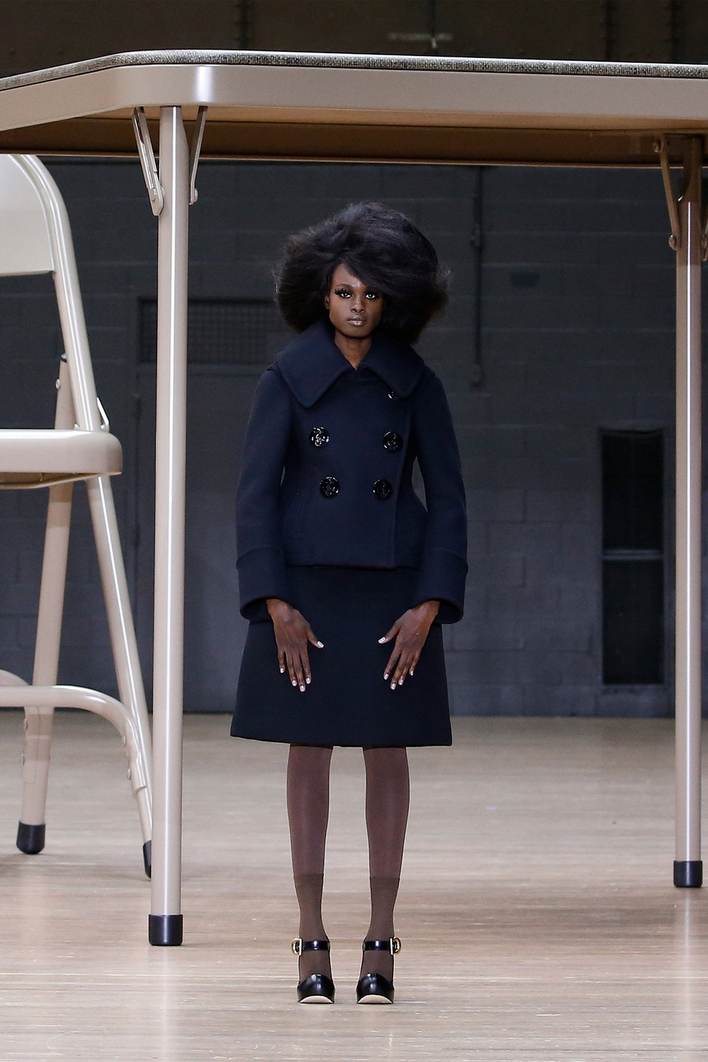 Look 10