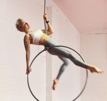 Meet Aisling Ní Cheallaigh: The Aerialist Encouraging Us to Take to the Skies