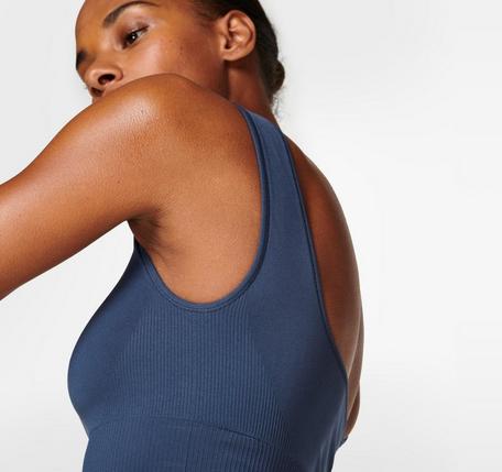 How to Pick the Perfect Sports Bra for Your Workout