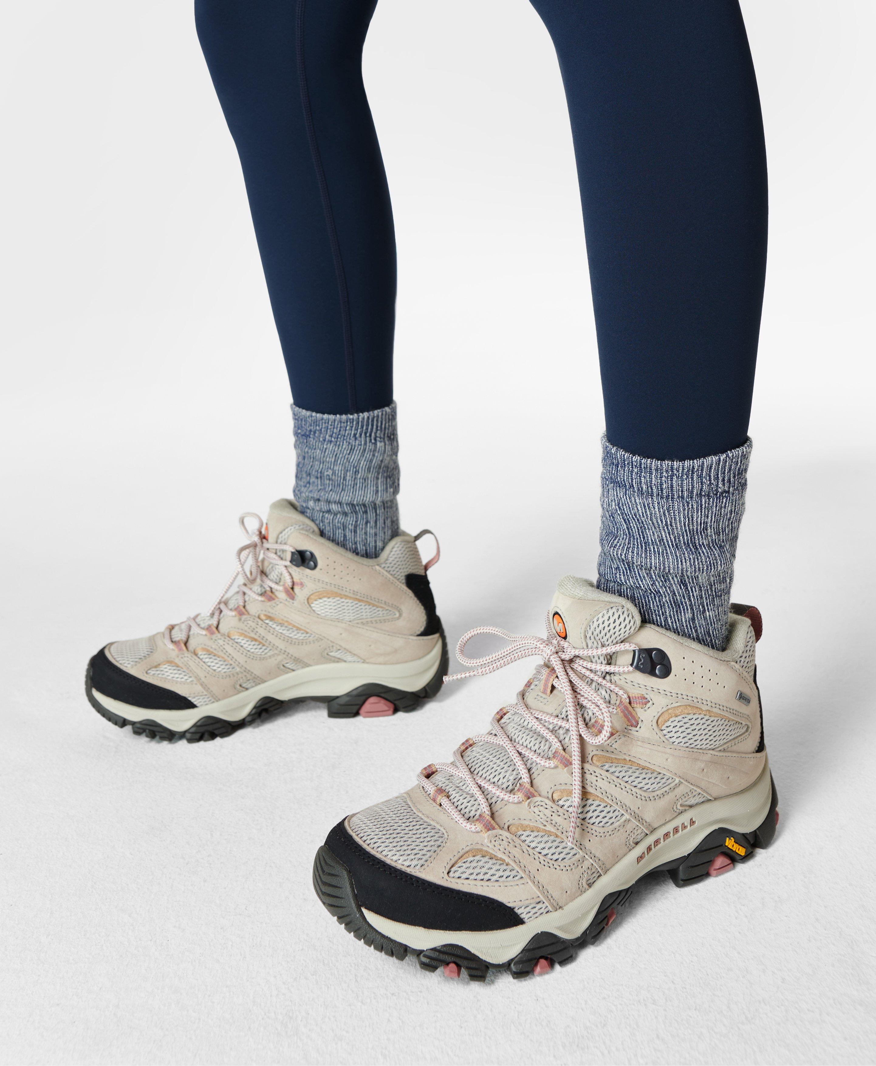 Moab 3 Sneakers- aluminiumgrey | www.sweatybetty.com