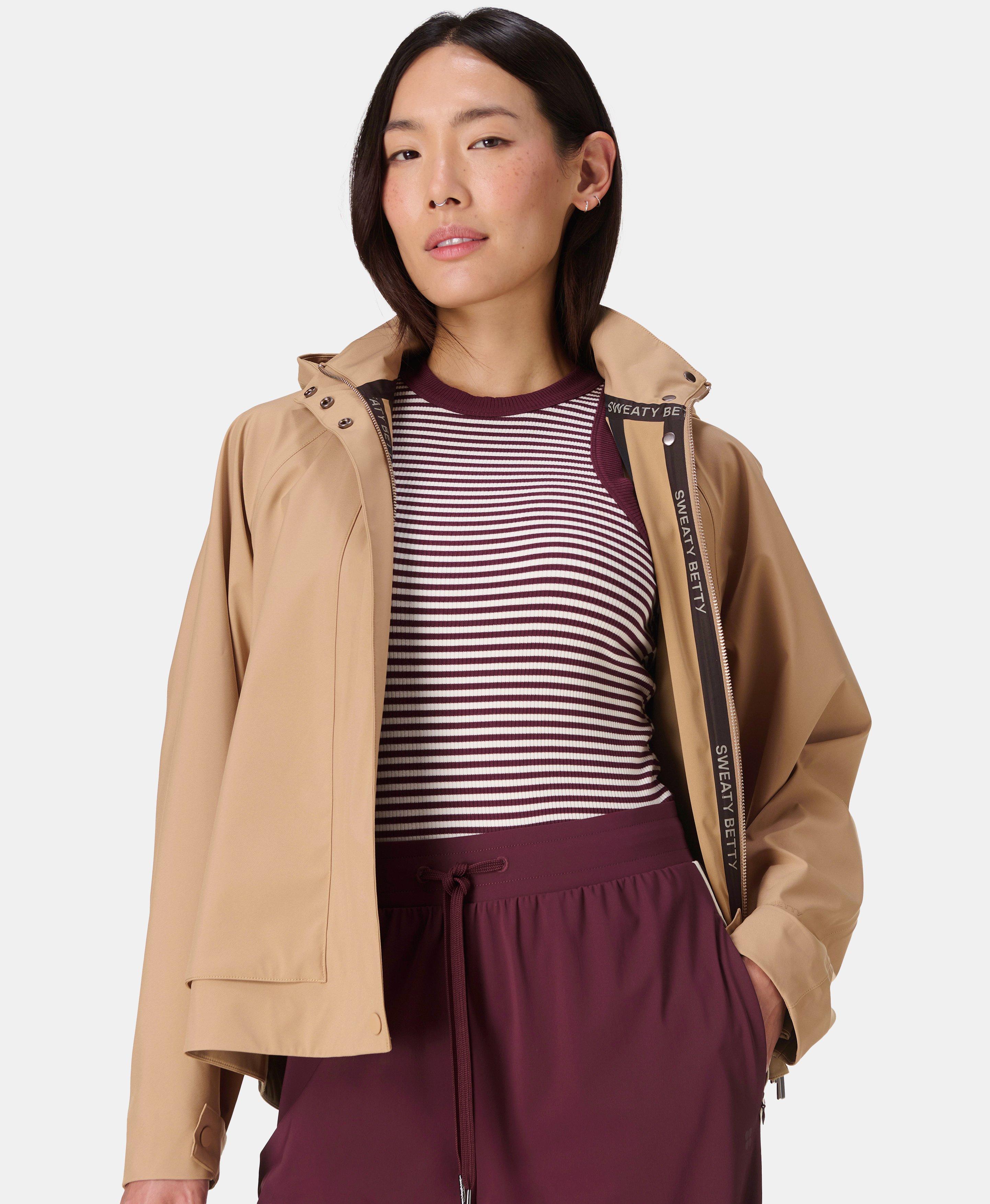 Sサイズ ウィメンズ sweaty Betty swing jacket 新品 Motion Waterproof Cropped Jacket - Golden Beige | Women's Jackets