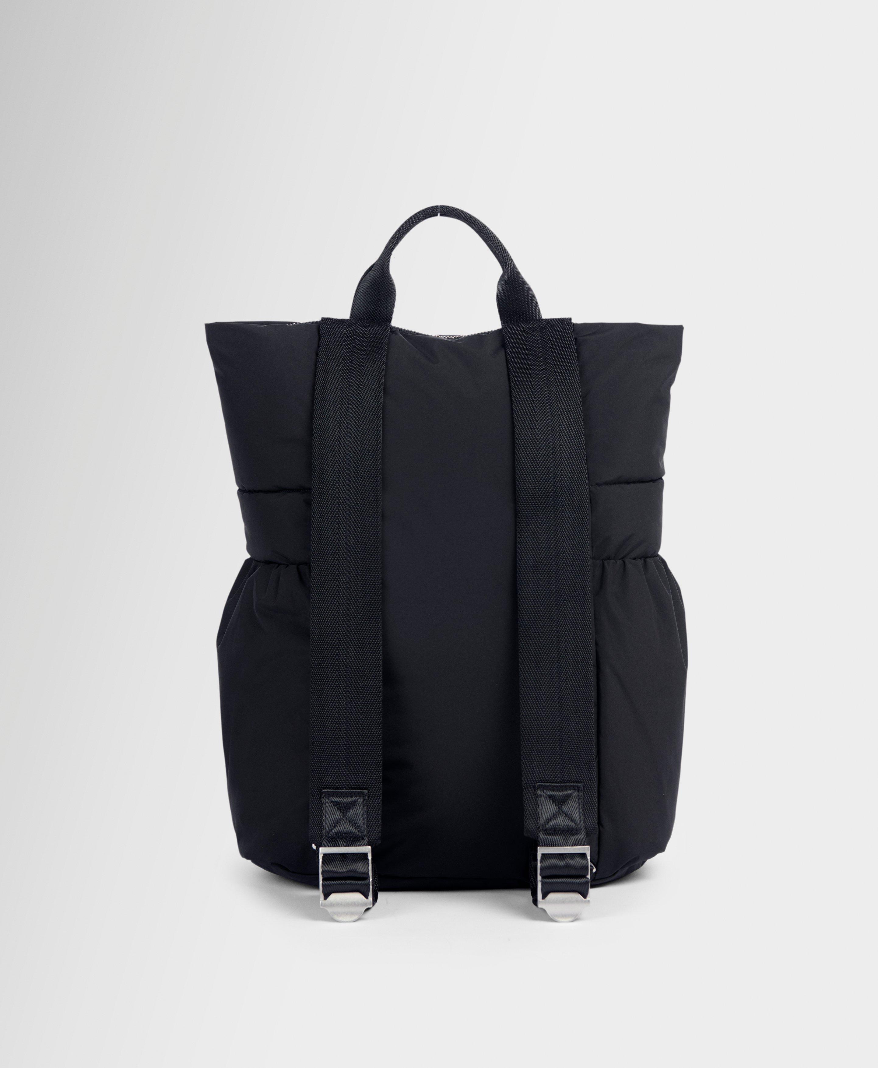 The Nimbus Roam Backpack - Black | Sweaty Betty