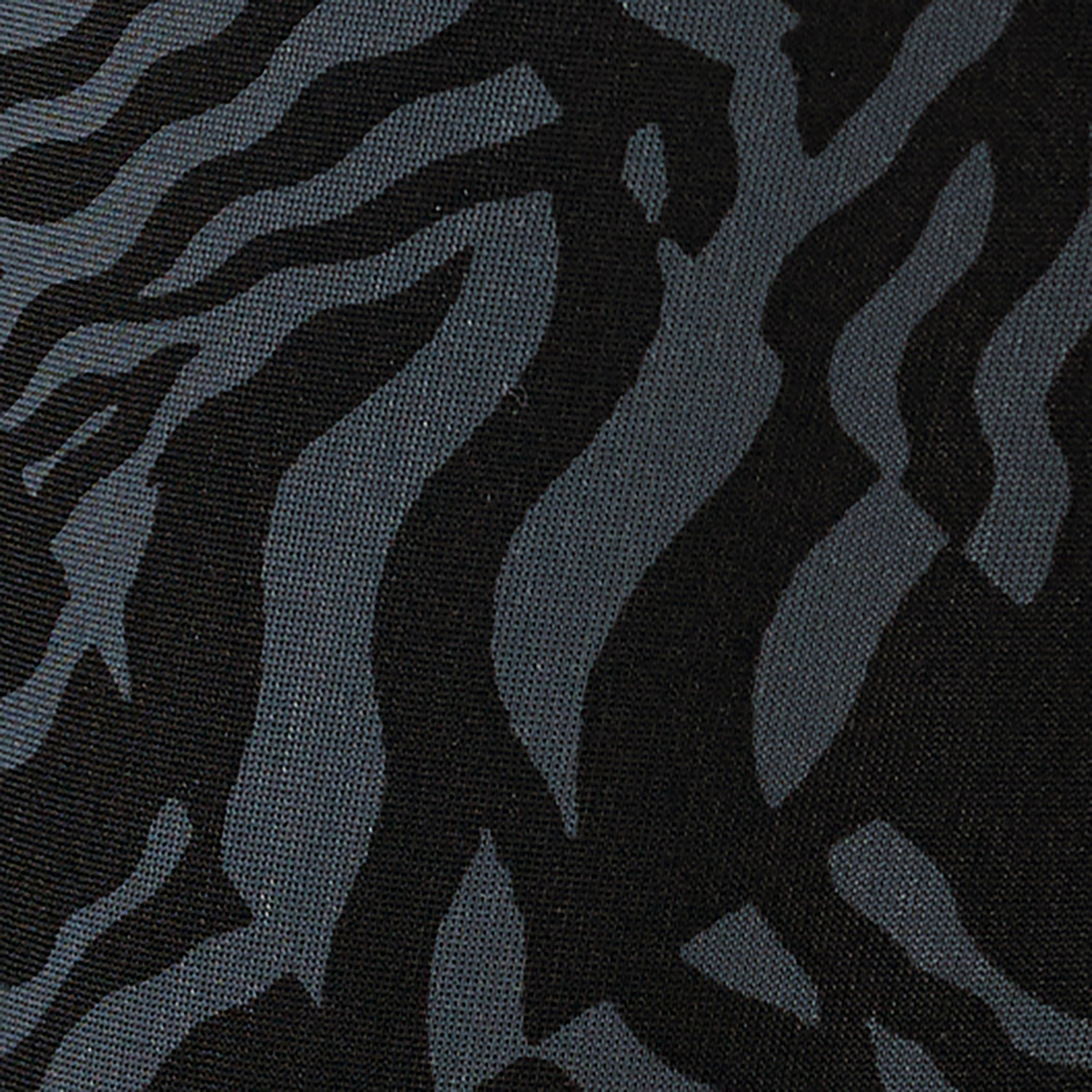 Swatch color Grey Zebra Check Print