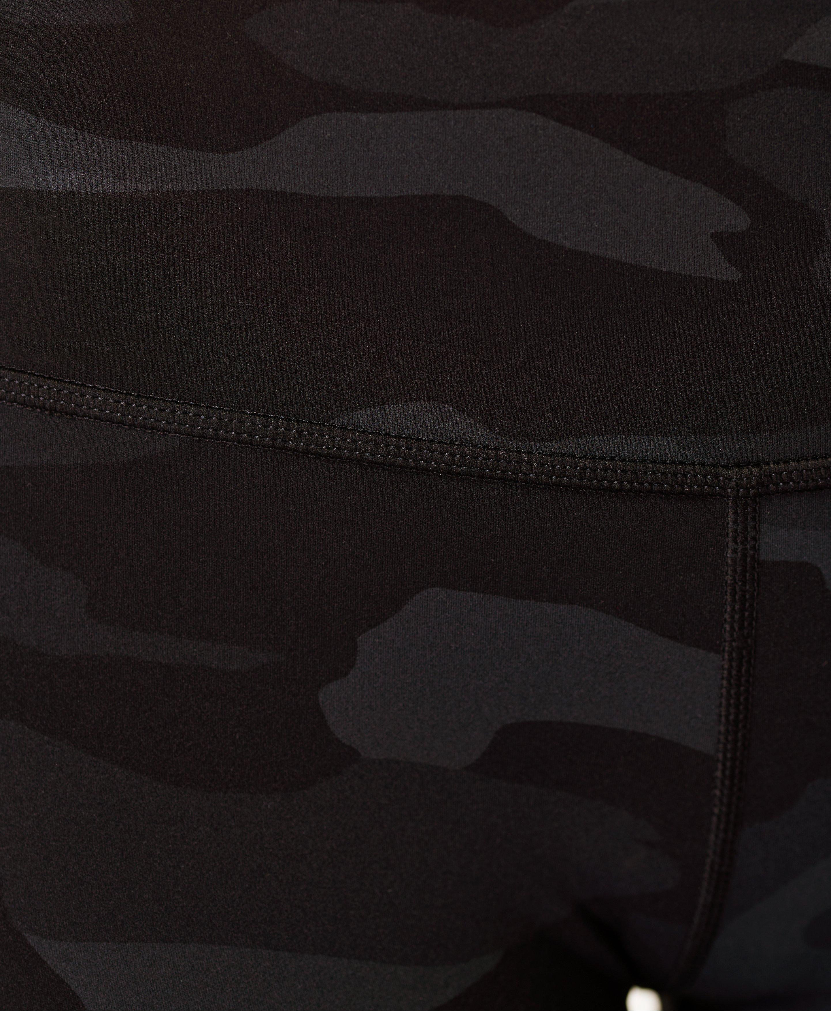 Black camo hotsell leggings lululemon