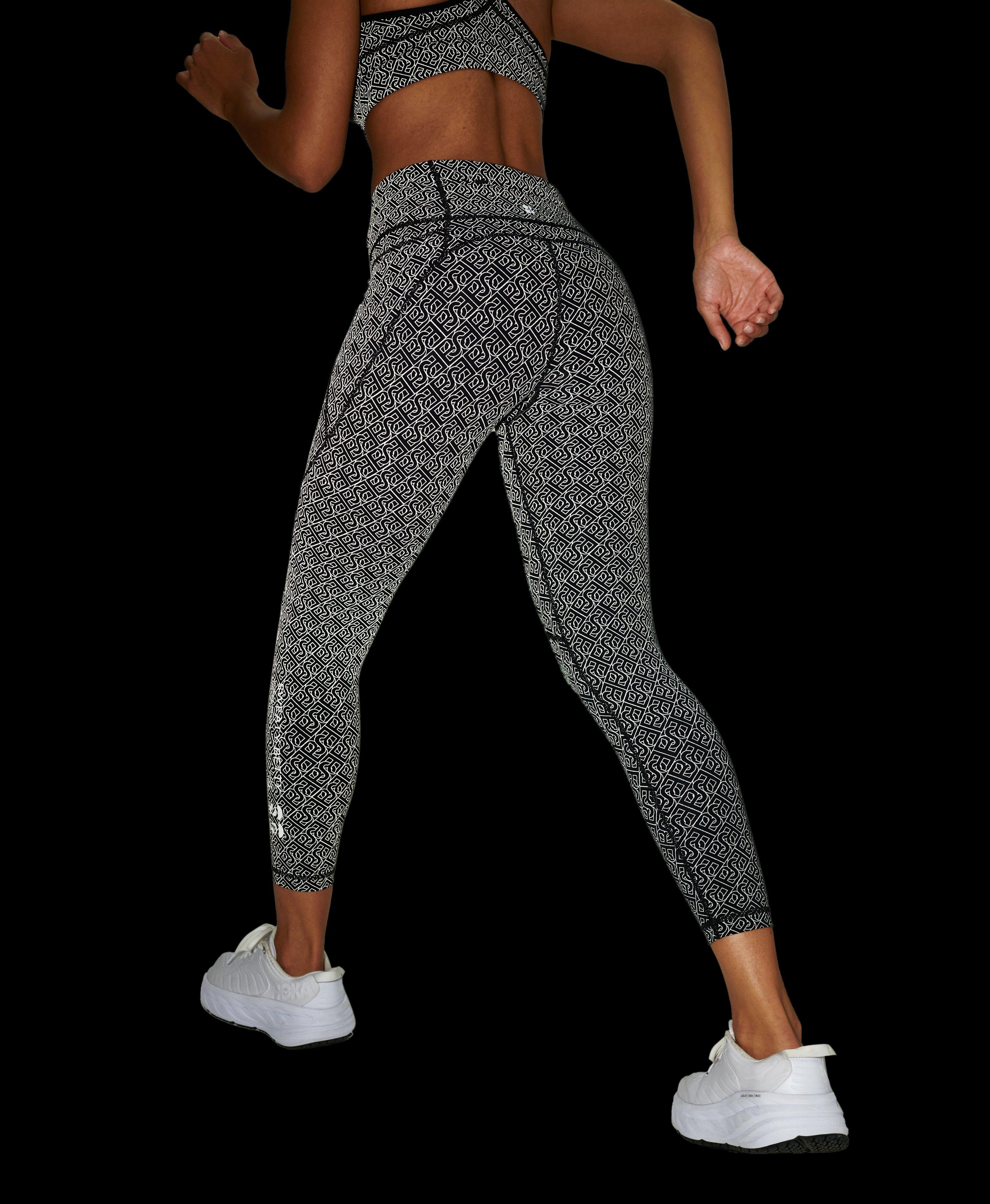 Power 7/8 Reflective Gym Leggings - Black Chain Reflective Print