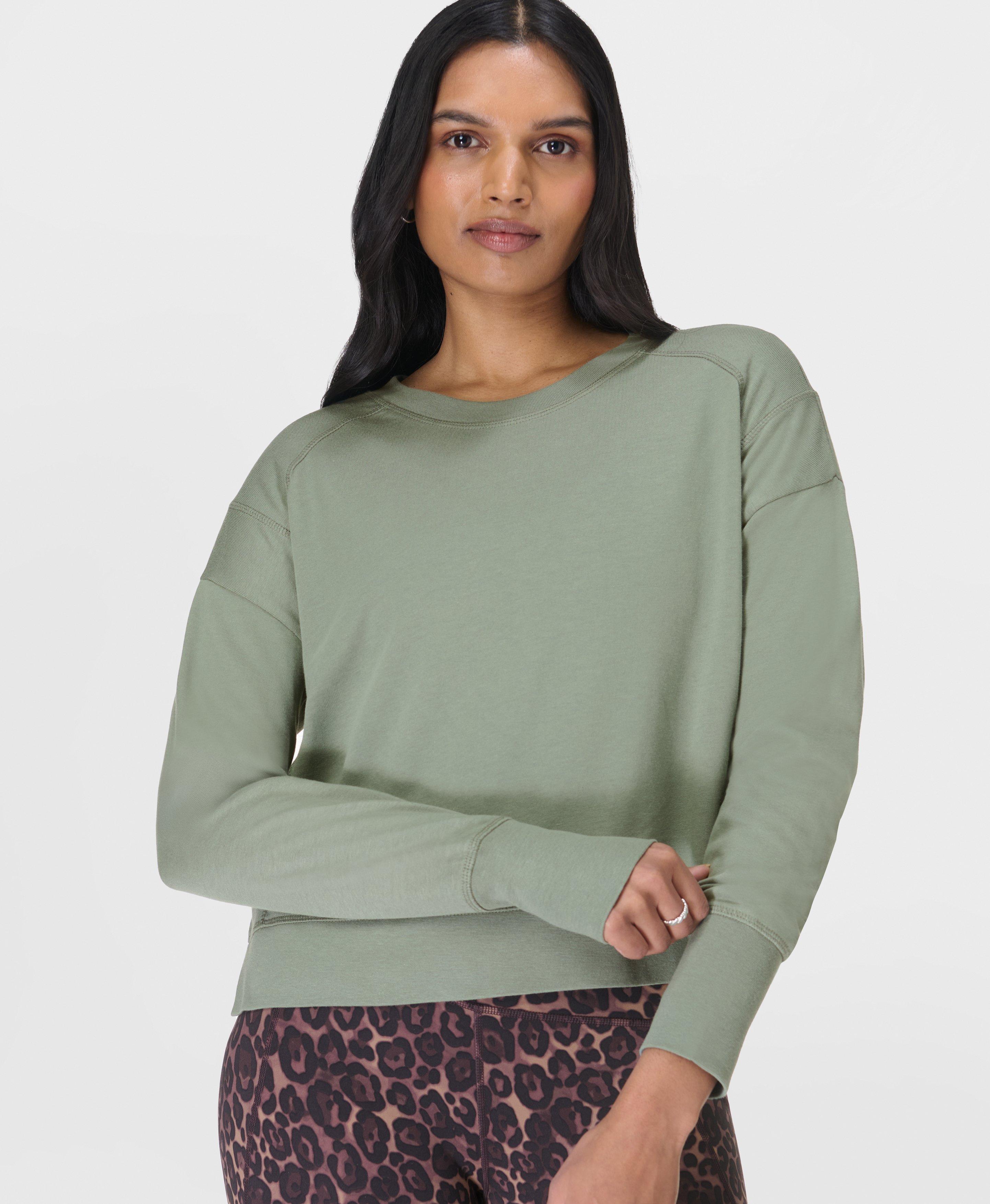 (取寄) スウェッティ ベティ レディース アフター クラス クロップ スウェットシャツ Sweaty Betty women After Class Crop Sweatshirt Willow Green After Class Crop Sweatshirt - Willow Green | Sweaty Betty