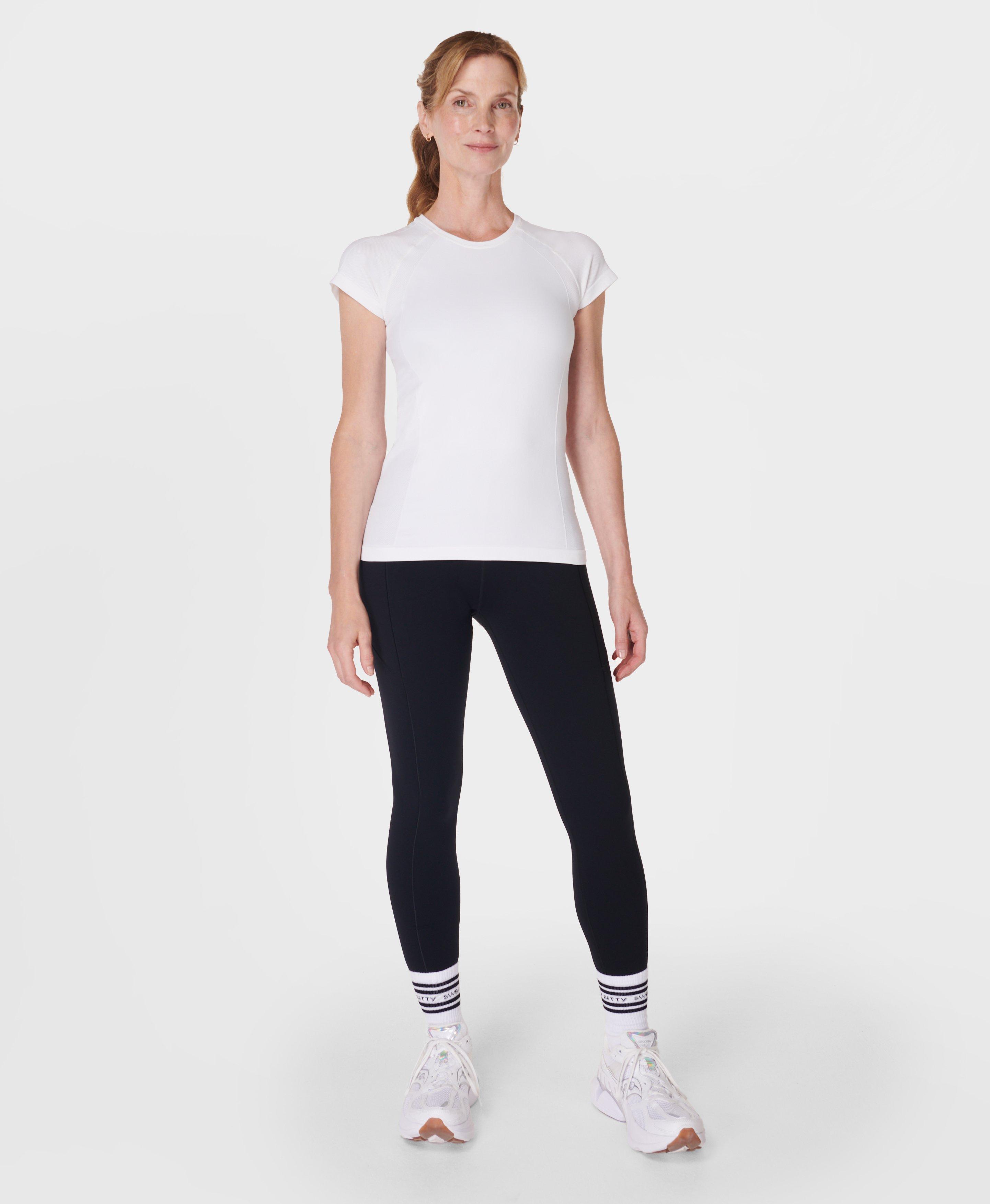 https://cdn.media.amplience.net/i/SweatyBetty/sb6438z_black_fulllength_3?$pdp_mobile_pwa$&fmt=auto