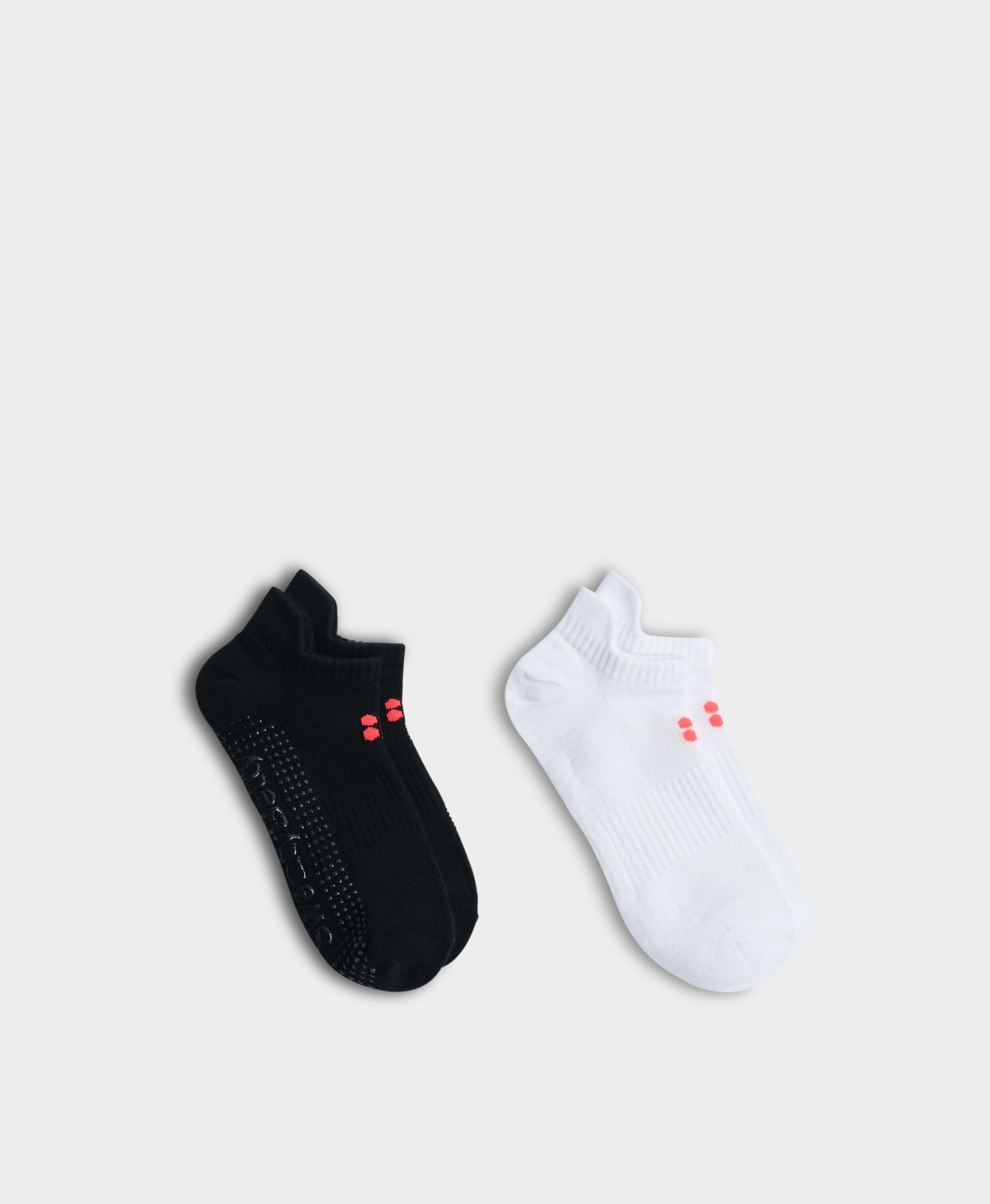 GIVEAWAY: Gripperz socks, The Senior