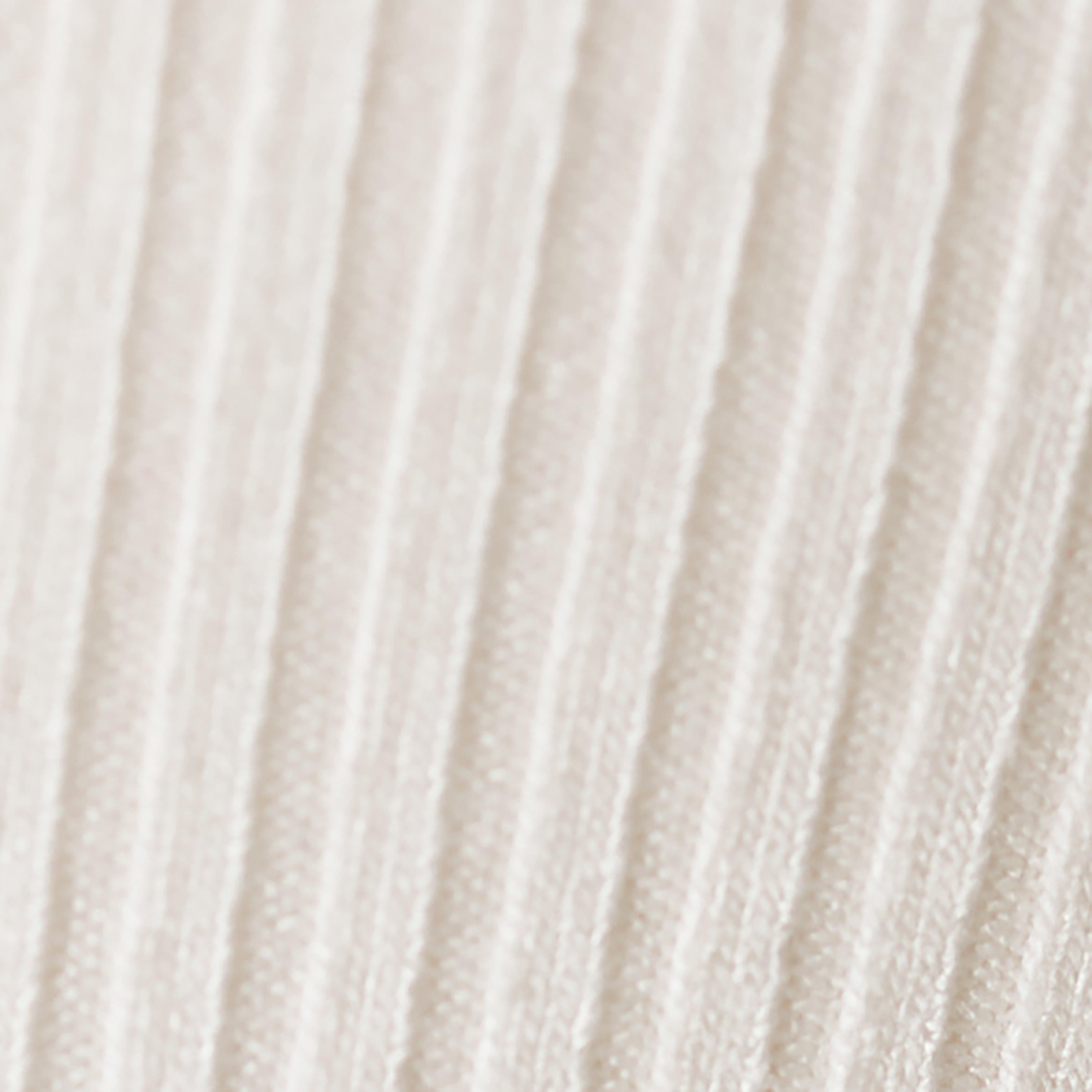 Swatch color Oyster White