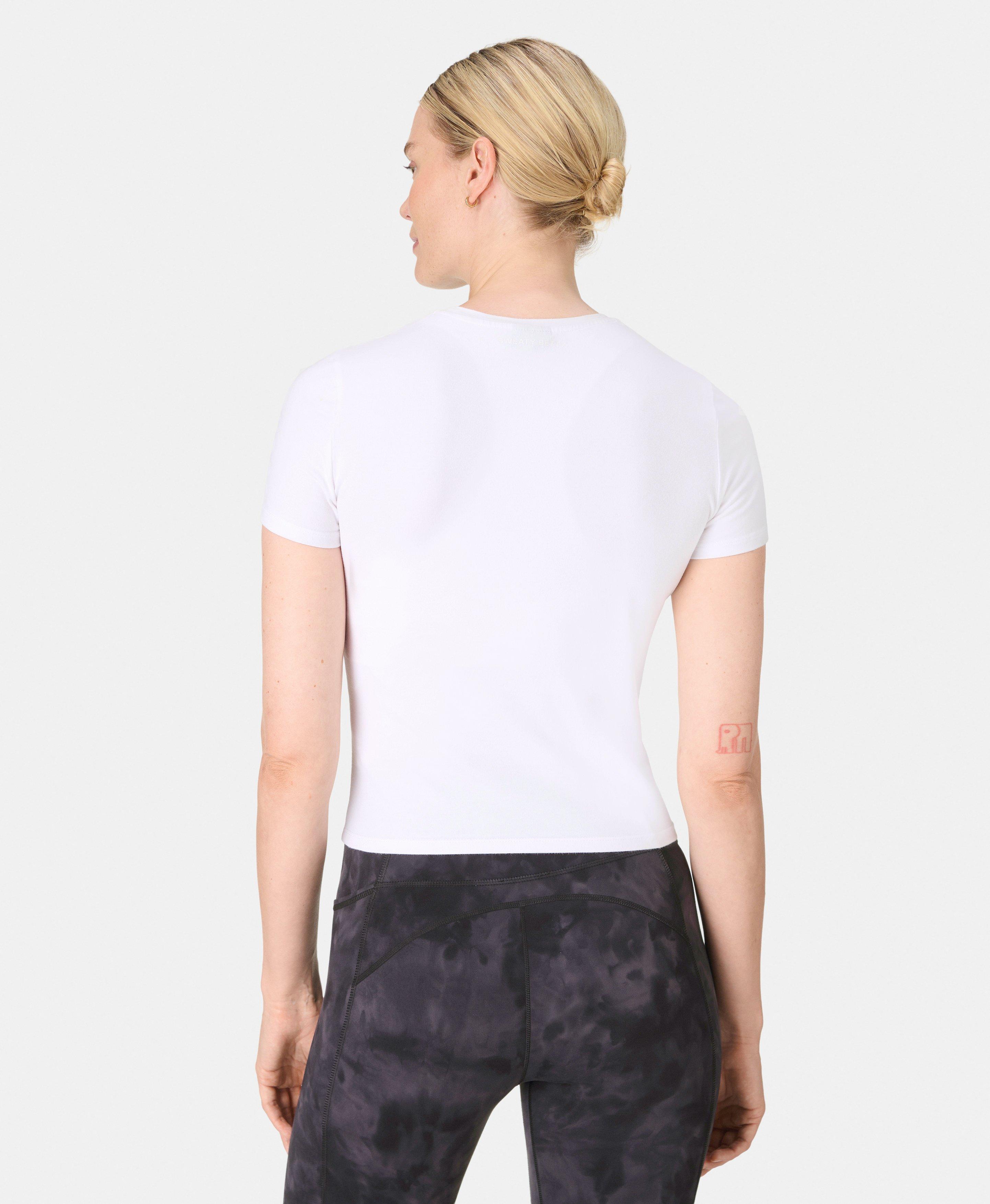 (取寄) スウェッティ ベティ レディース エッセンシャル クルー ネック Tシャツ Sweaty Betty women Sweaty Betty Essential Crew Neck T-Shirt White Women's Sweaty Betty Essential Crew Neck T-Shirt | Zappos.com