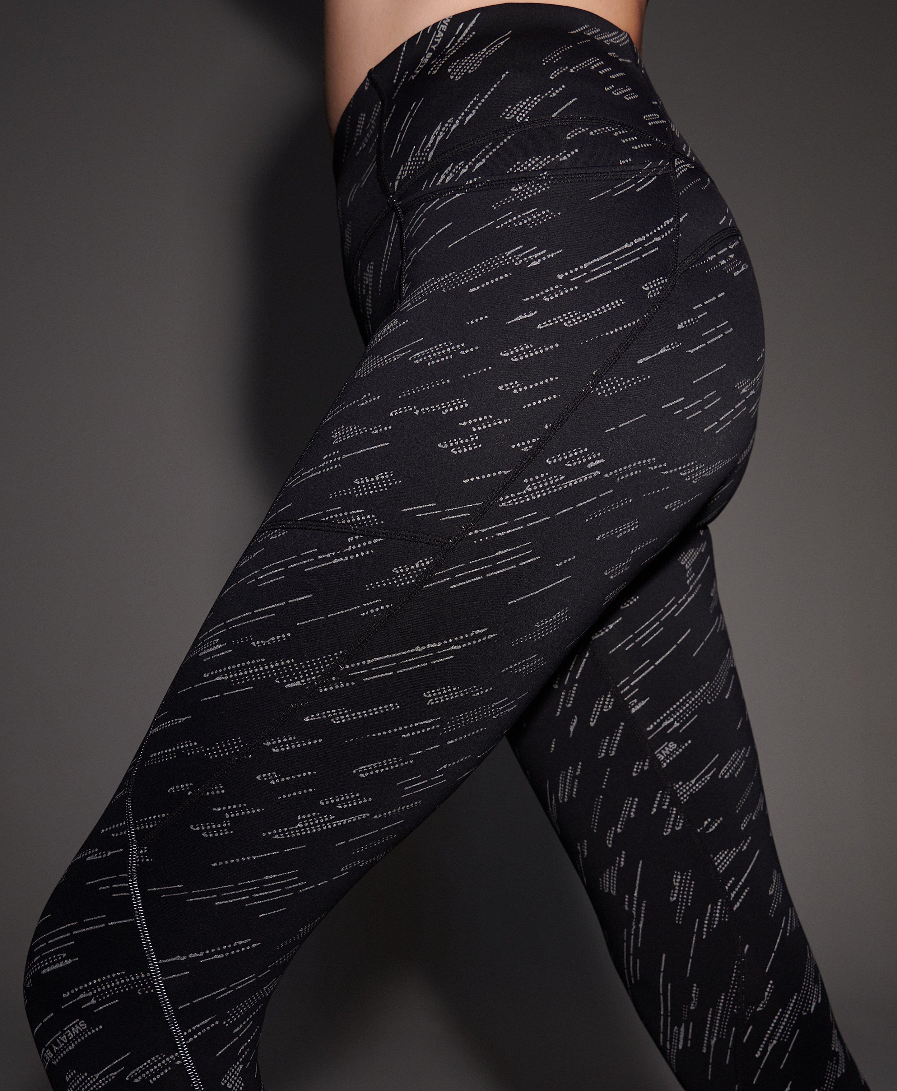 Lululemon black fashion camo leggings