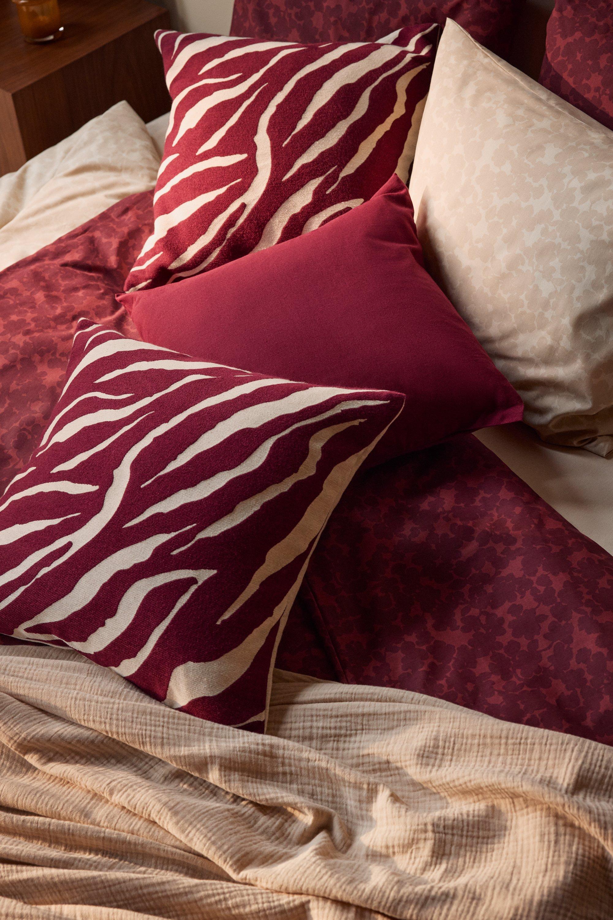 bädda sängen snyggt.